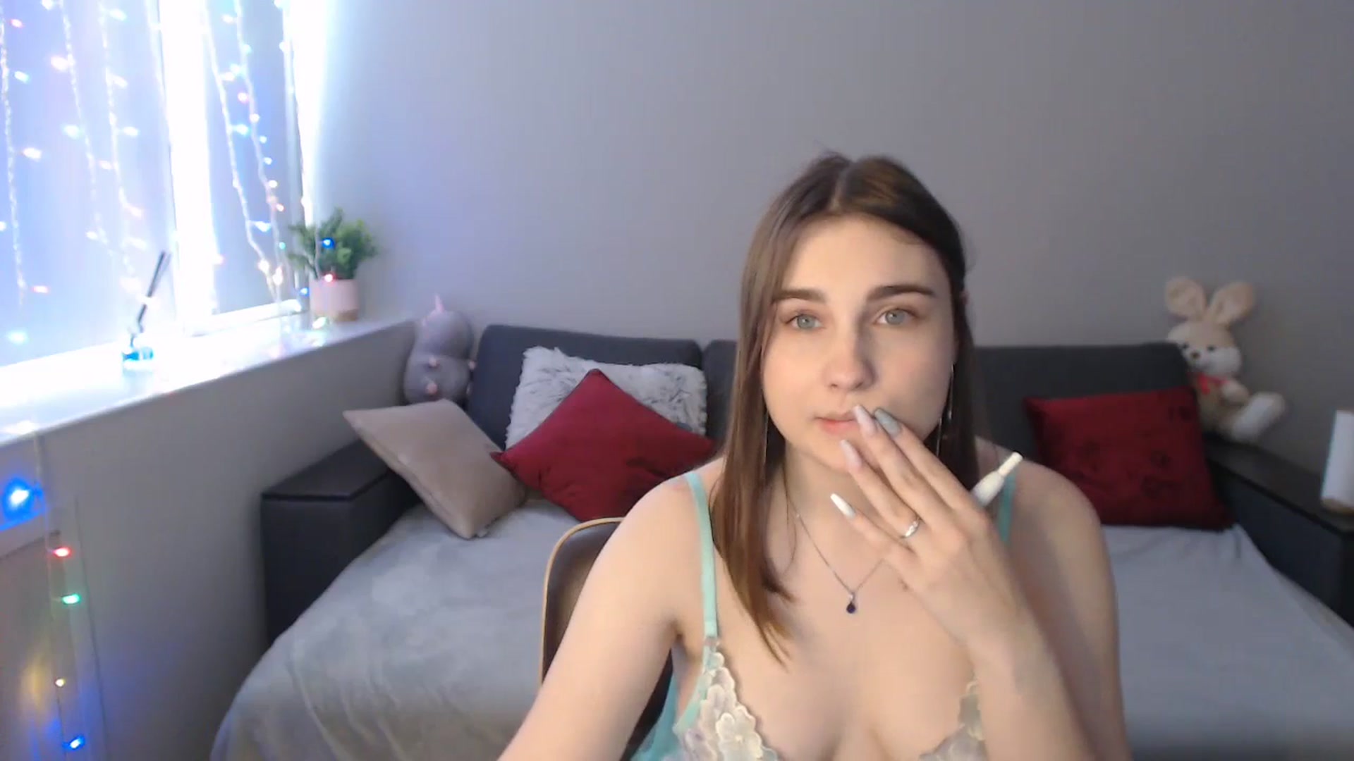 Gallery image thumbnail from LaneyGrey's myfreecams stream on, 01/17/2024, 12:48 image 12 of 20
