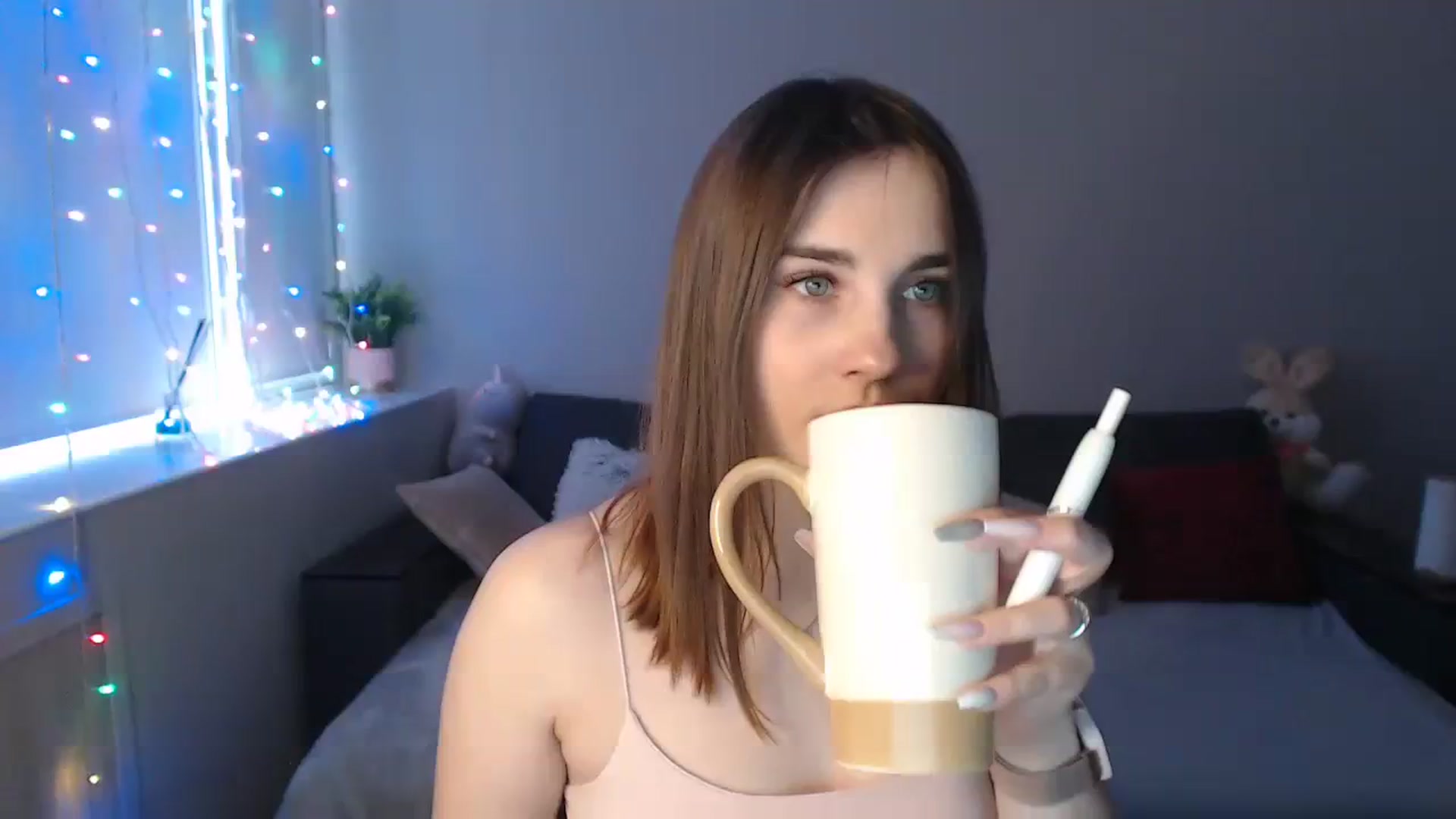 Gallery image thumbnail from LaneyGrey's myfreecams stream on, 01/19/2024, 09:59 image 1 of 20