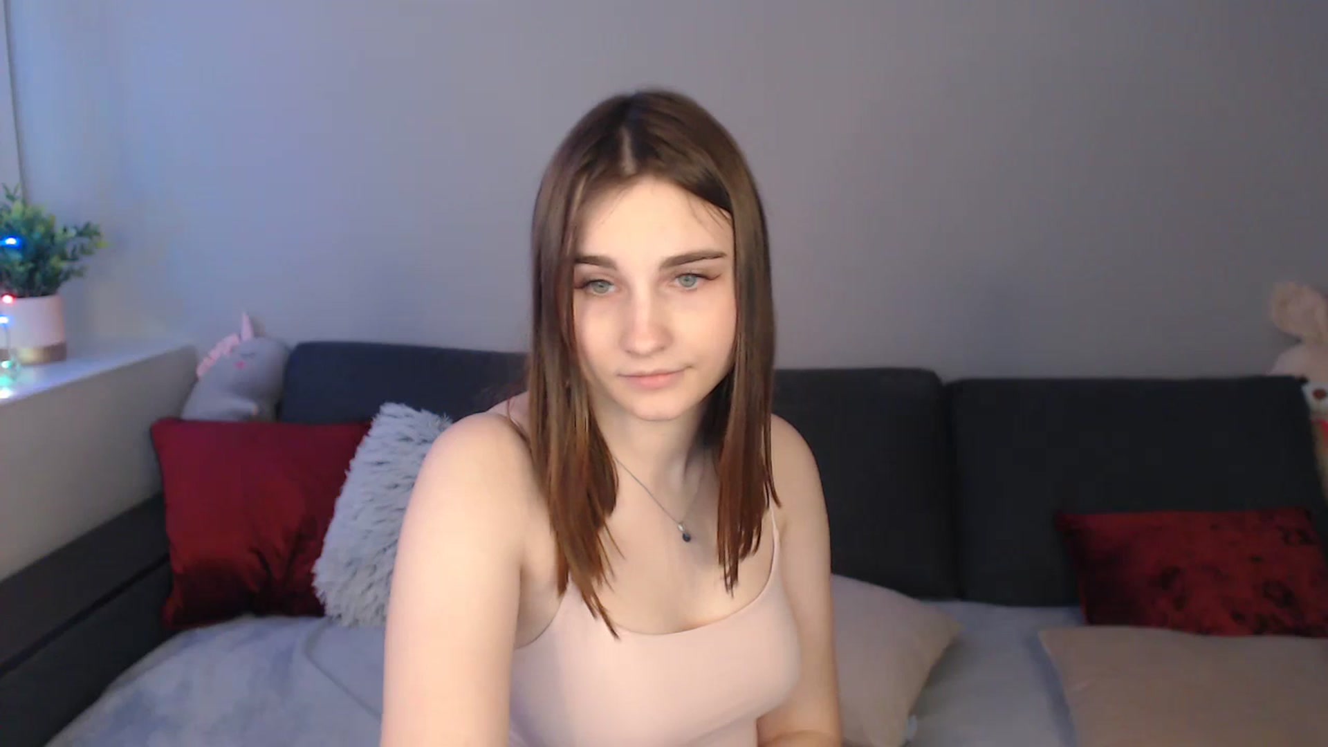 Gallery image thumbnail from LaneyGrey's myfreecams stream on, 01/19/2024, 14:16 image 2 of 20