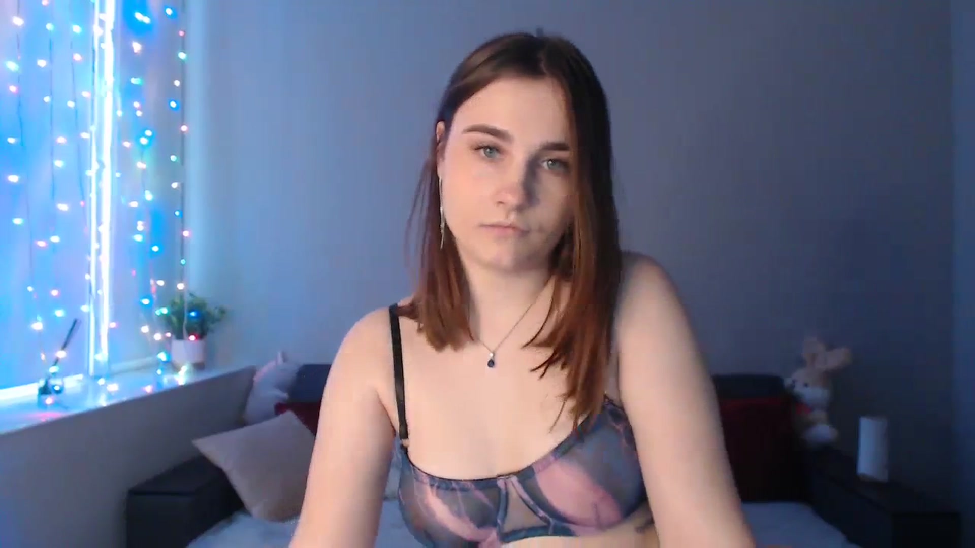 Gallery image thumbnail from LaneyGrey's myfreecams stream on, 01/22/2024, 10:26 image 16 of 20