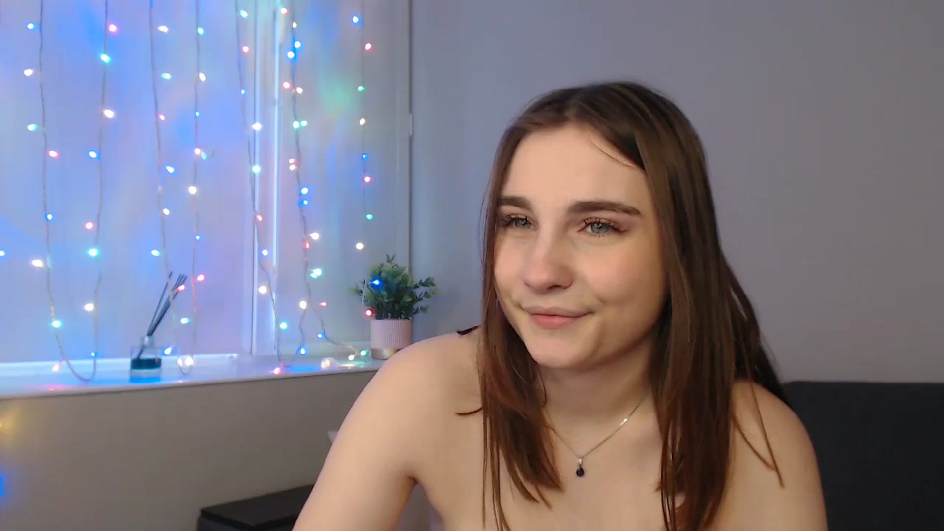 Gallery image thumbnail from LaneyGrey's myfreecams stream on, 01/22/2024, 11:56 image 13 of 20