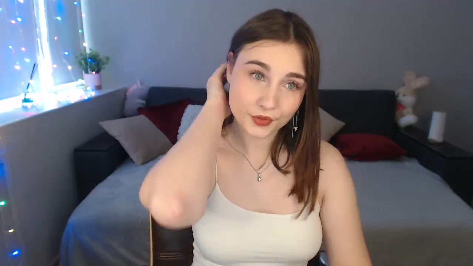 Gallery image thumbnail from LaneyGrey's myfreecams stream on, 01/24/2024, 12:01 image 17 of 20