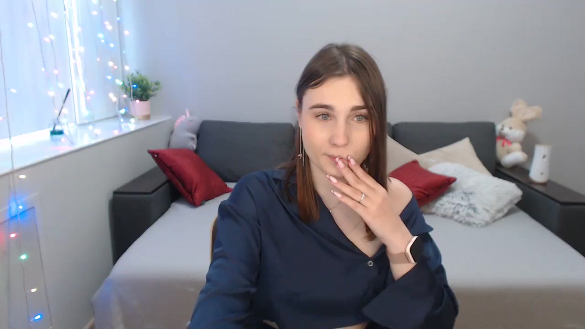 Gallery image thumbnail from LaneyGrey's myfreecams stream on, 01/29/2024, 13:22 image 5 of 20