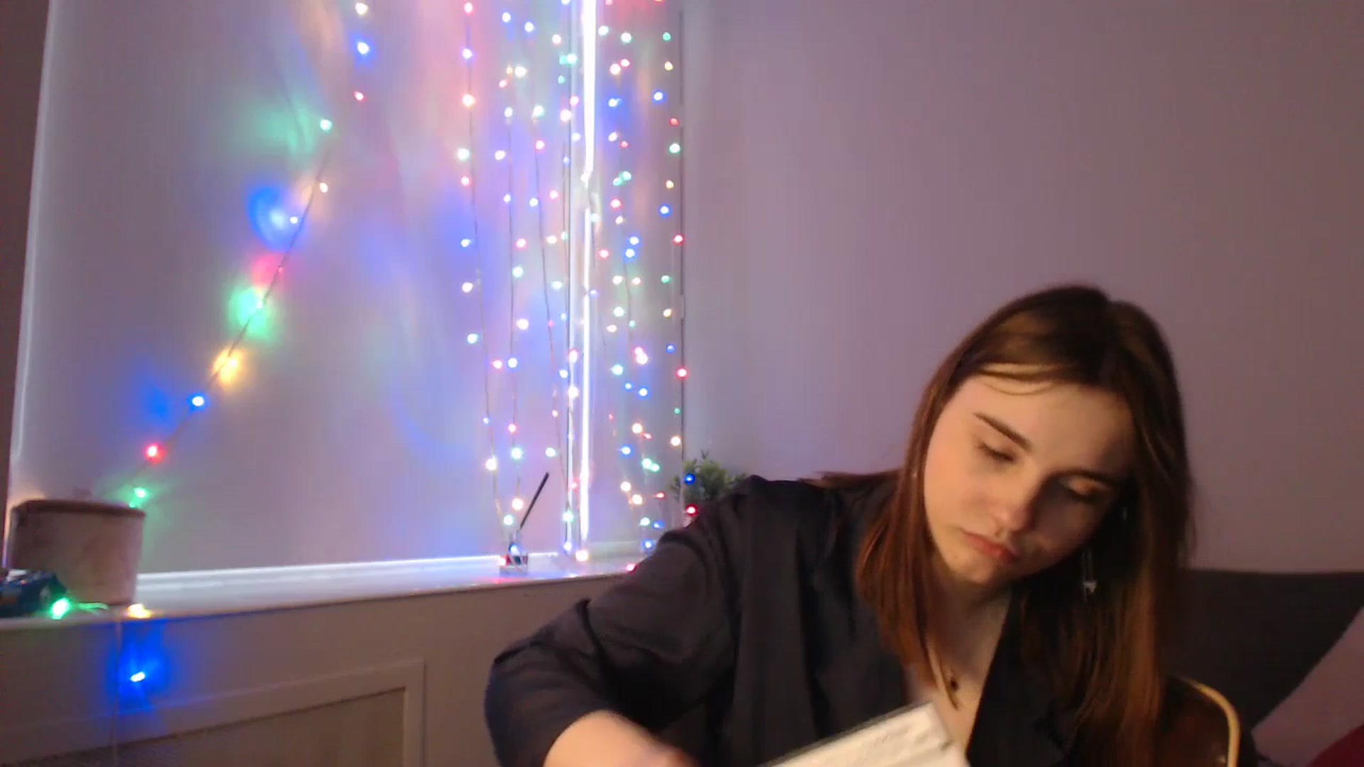 Gallery image thumbnail from LaneyGrey's myfreecams stream on, 01/29/2024, 14:36 image 7 of 20
