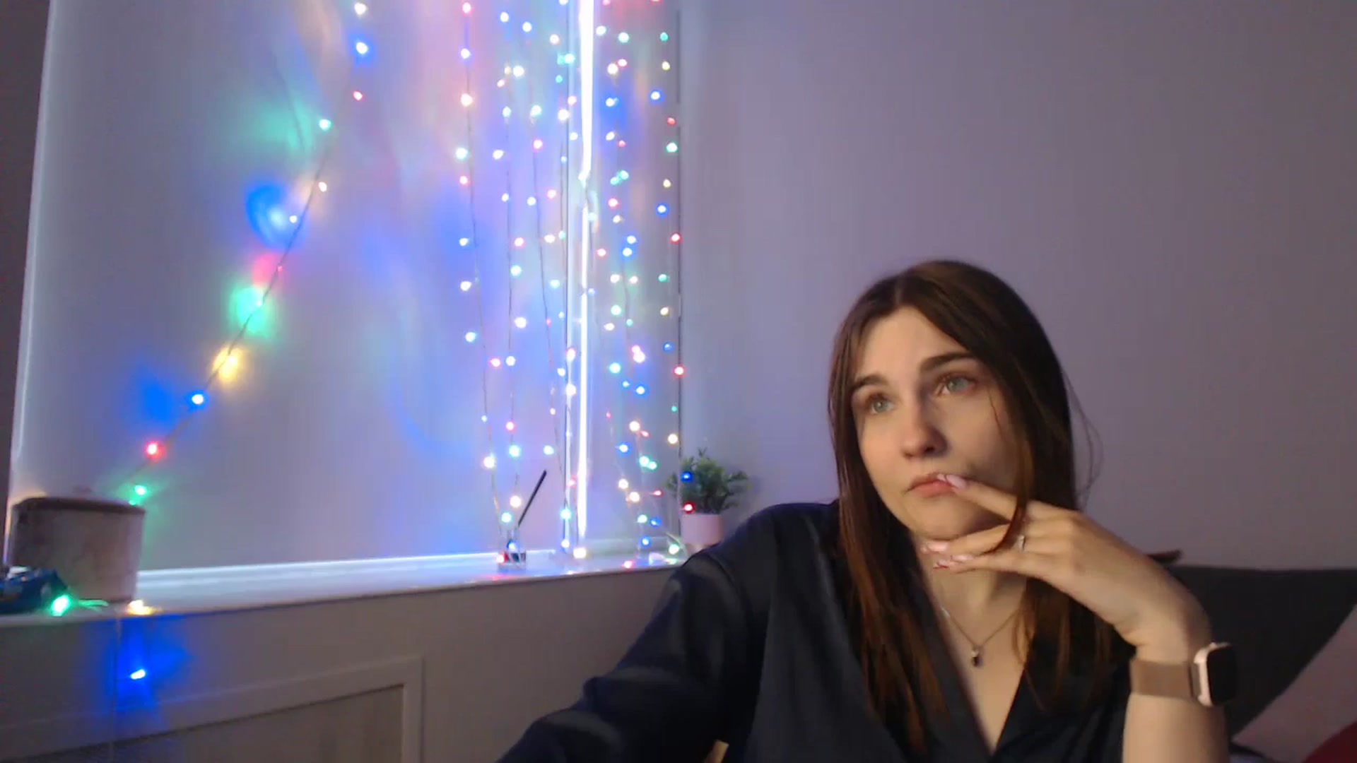 Gallery image thumbnail from LaneyGrey's myfreecams stream on, 01/29/2024, 14:36 image 14 of 20