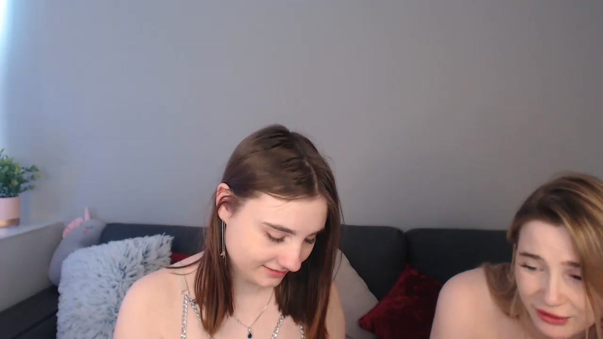 Gallery image thumbnail from LaneyGrey's myfreecams stream on, 01/31/2024, 14:34 image 7 of 20