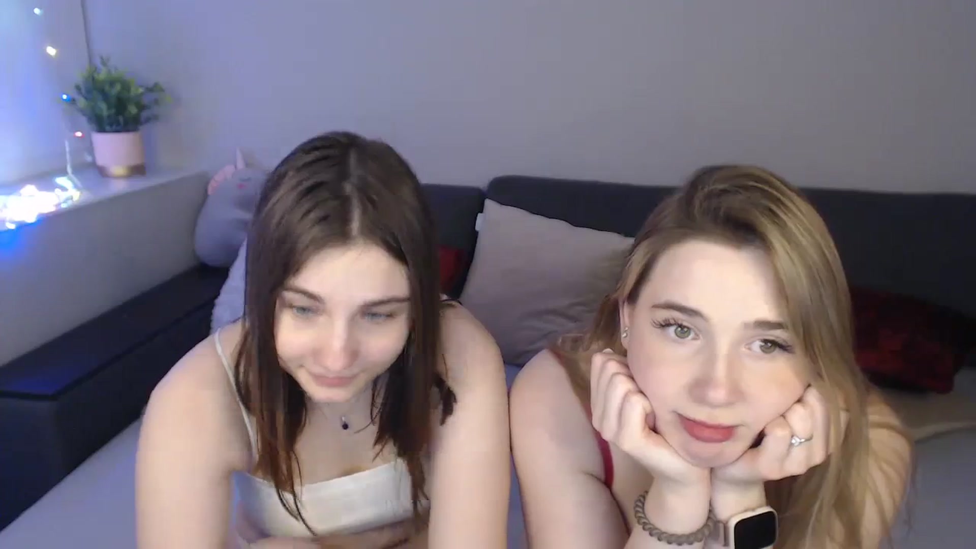 Gallery image thumbnail from LaneyGrey's myfreecams stream on, 01/31/2024, 14:55 image 17 of 20