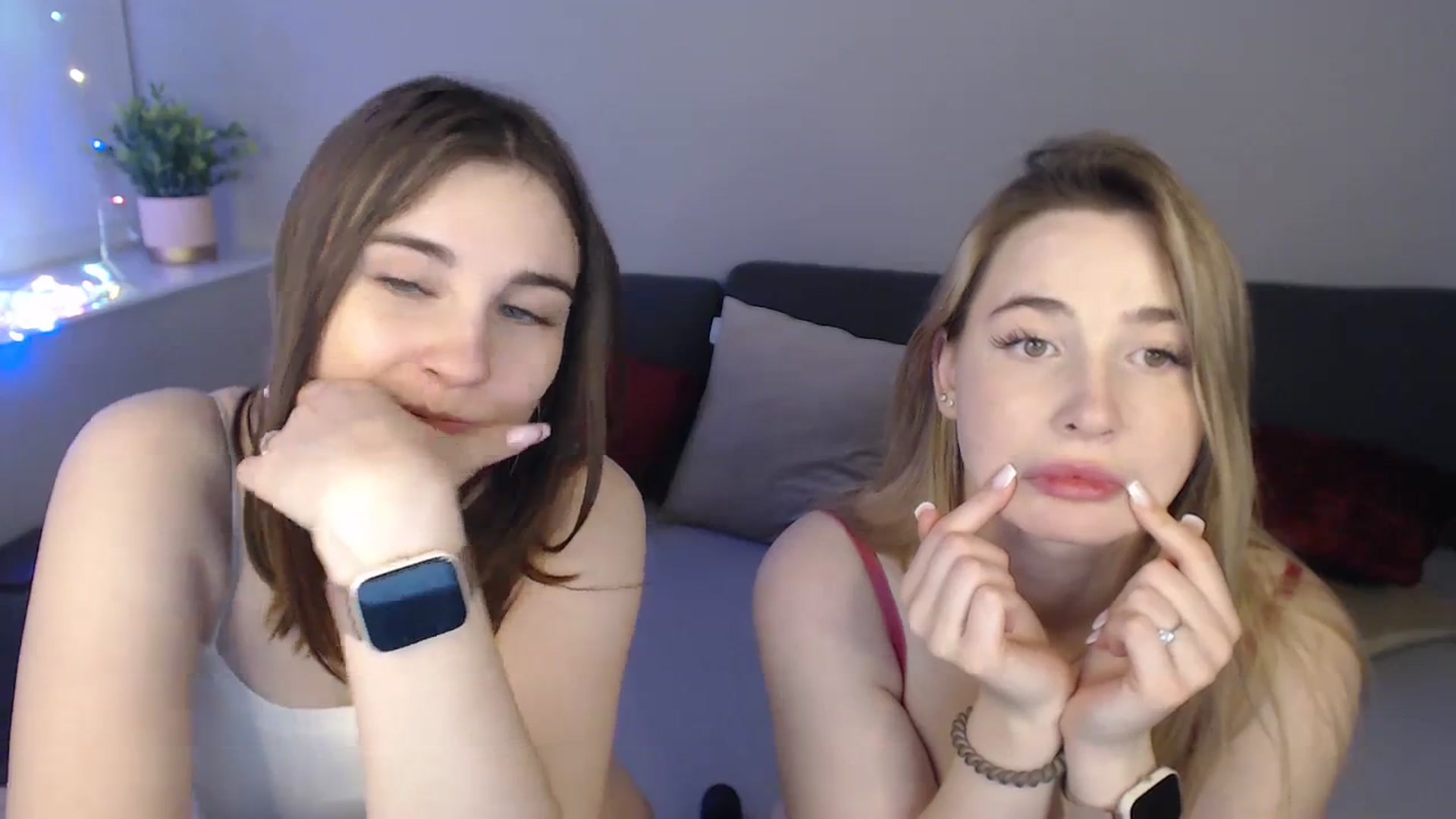 Gallery image thumbnail from LaneyGrey's myfreecams stream on, 01/31/2024, 14:55 image 19 of 20