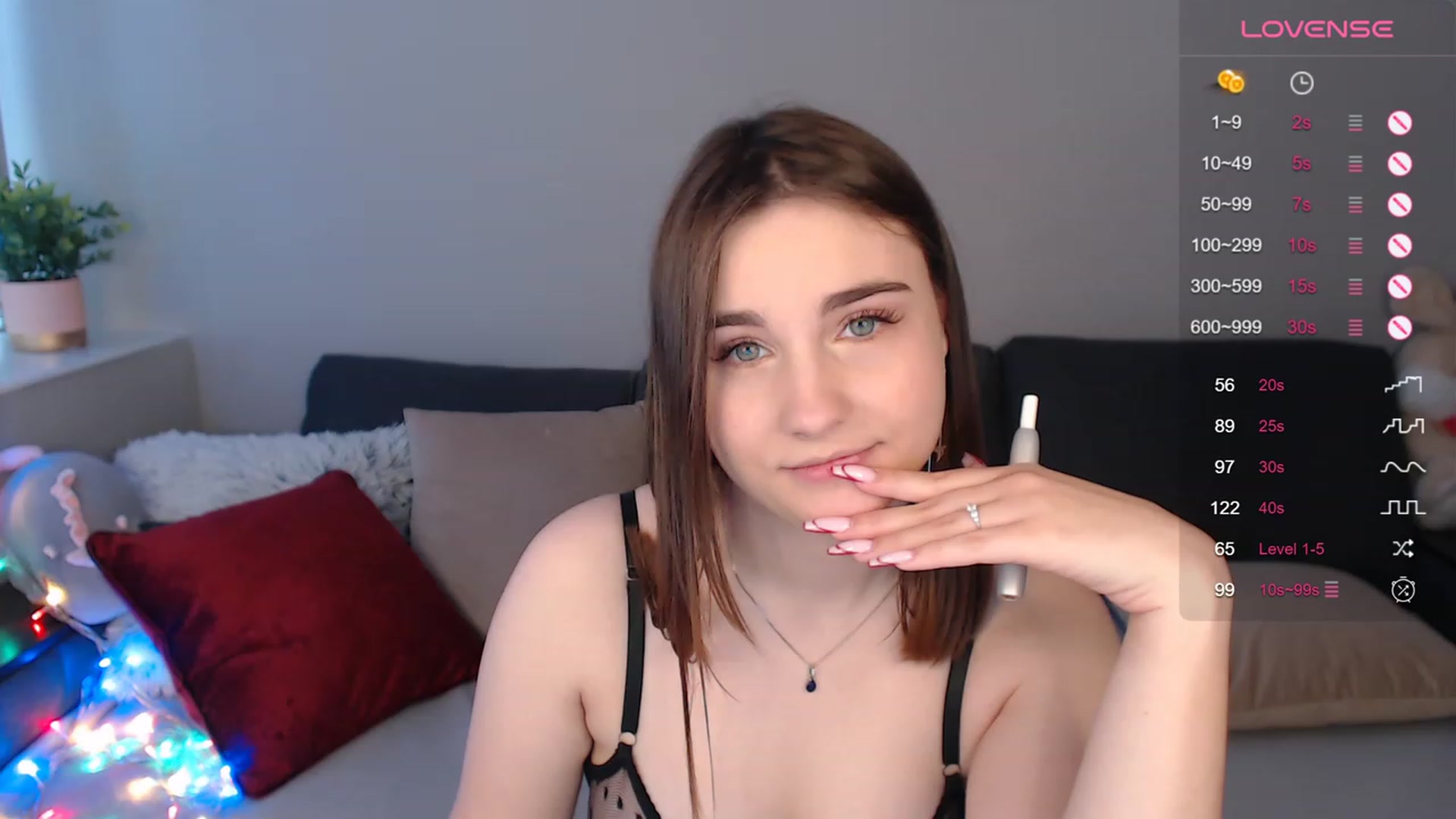 Gallery image thumbnail from LaneyGrey's myfreecams stream on, 02/11/2024, 11:30 image 4 of 20