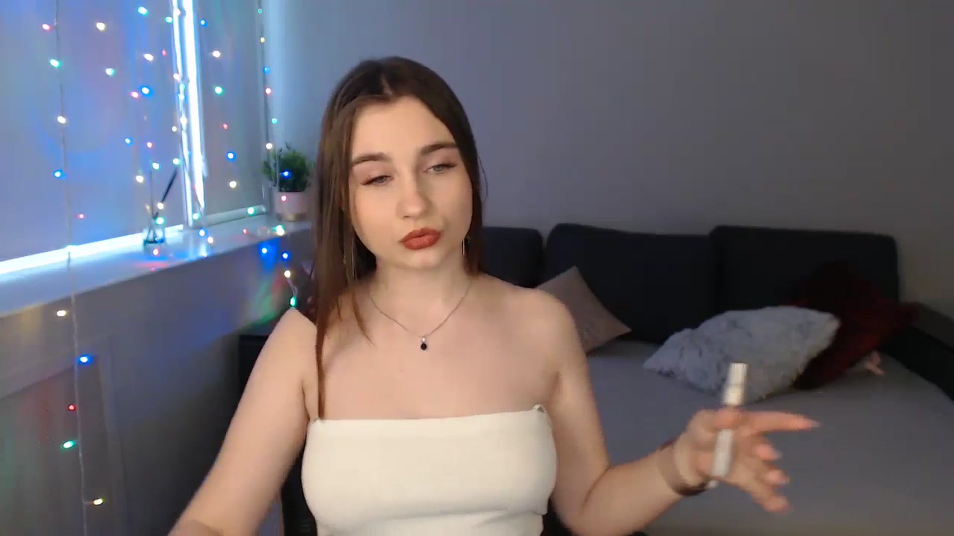 Gallery image thumbnail from LaneyGrey's myfreecams stream on, 03/05/2024, 11:14 image 8 of 20