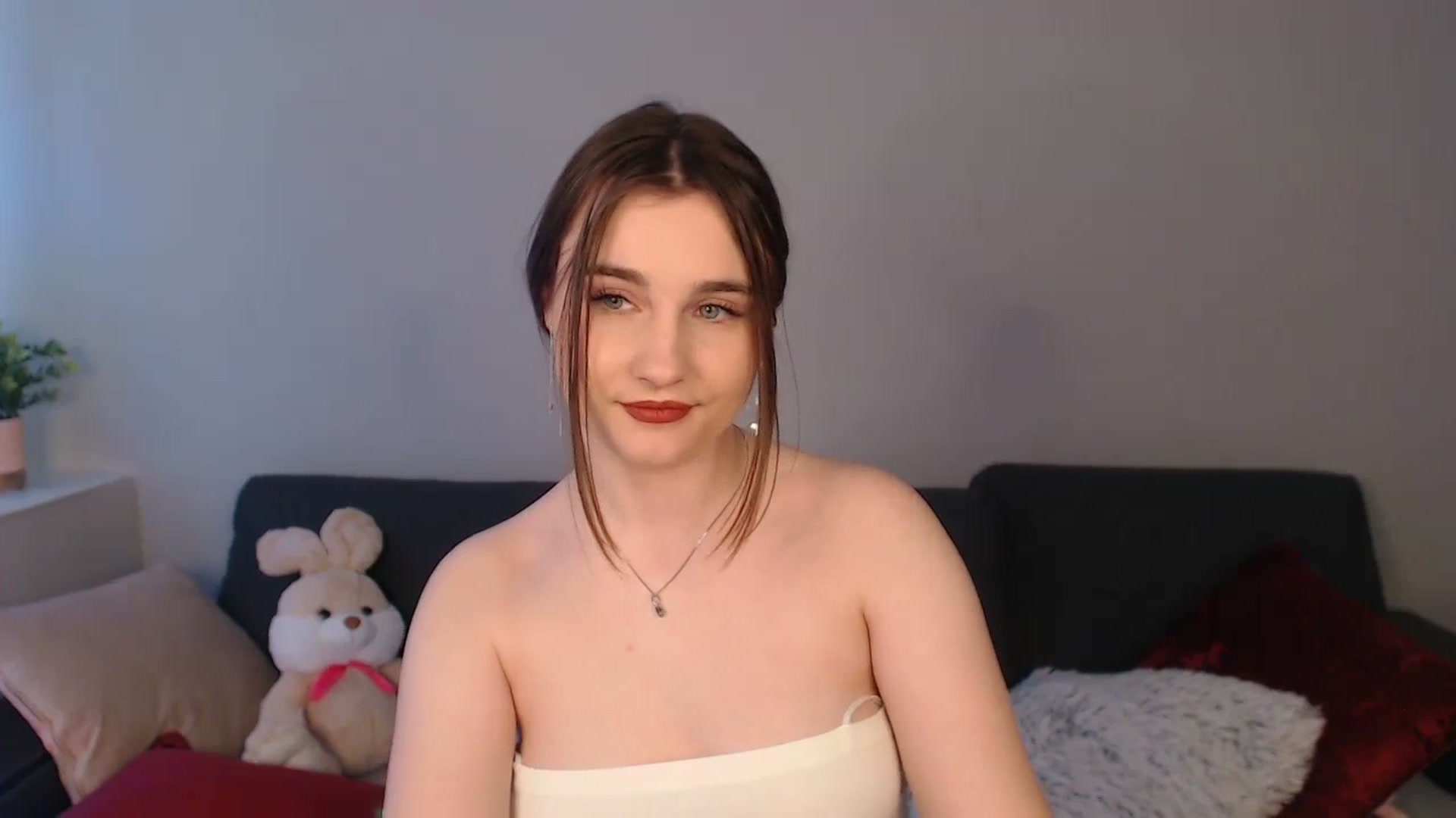 Gallery image thumbnail from LaneyGrey's myfreecams stream on, 03/05/2024, 11:14 image 14 of 20