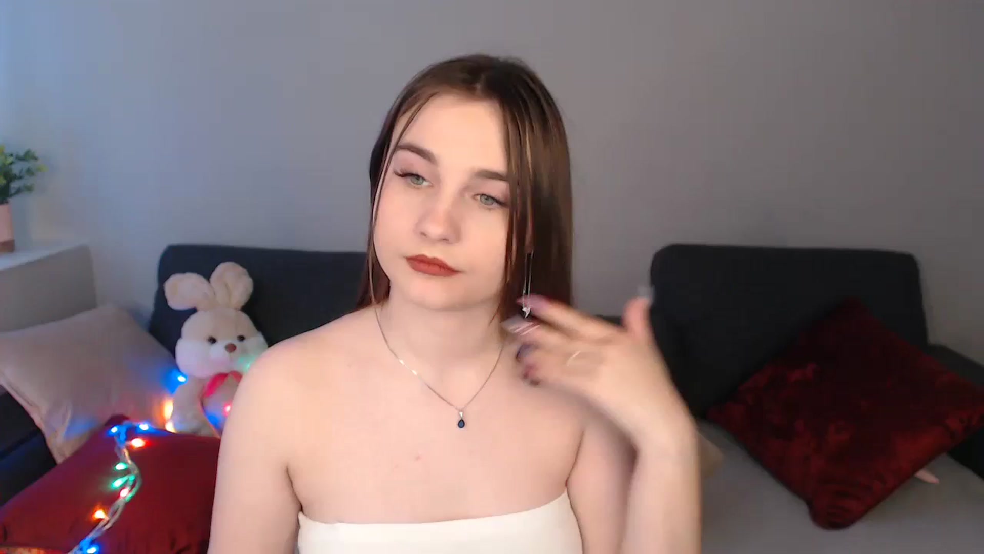 Gallery image thumbnail from LaneyGrey's myfreecams stream on, 03/05/2024, 12:02 image 9 of 20