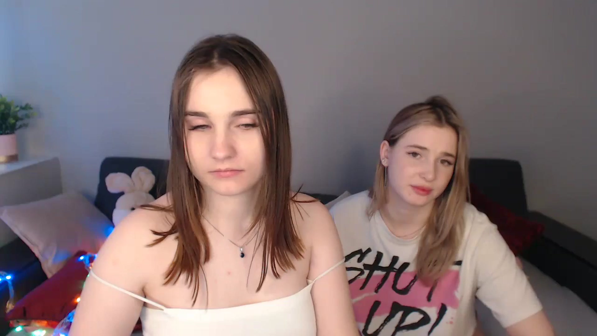 Gallery image thumbnail from LaneyGrey's myfreecams stream on, 03/05/2024, 14:07 image 9 of 20