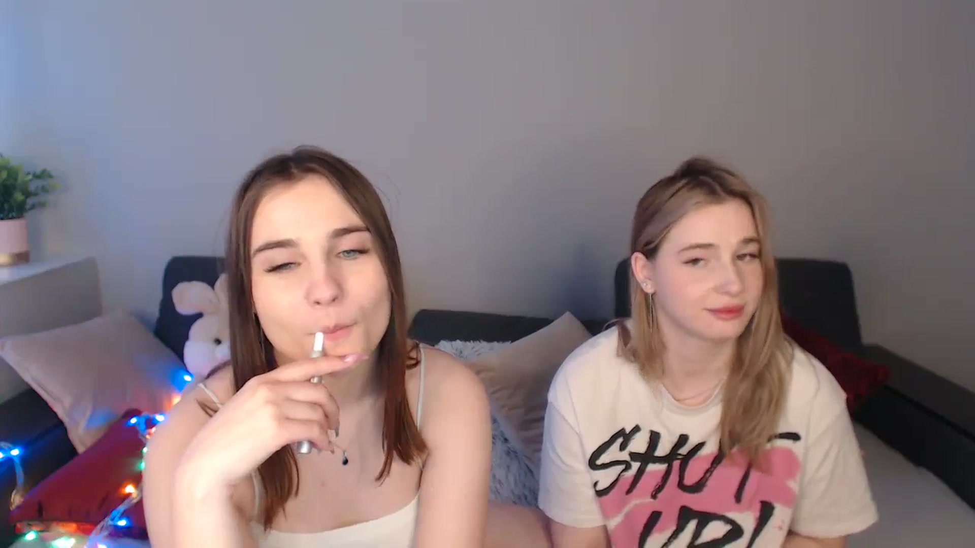 Gallery image thumbnail from LaneyGrey's myfreecams stream on, 03/05/2024, 14:07 image 19 of 20