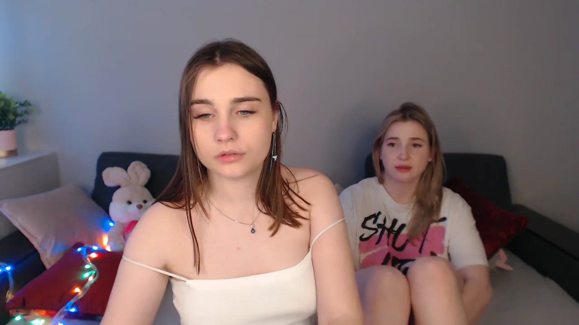 Gallery image thumbnail from LaneyGrey's myfreecams stream on, 03/05/2024, 14:07 image 6 of 20