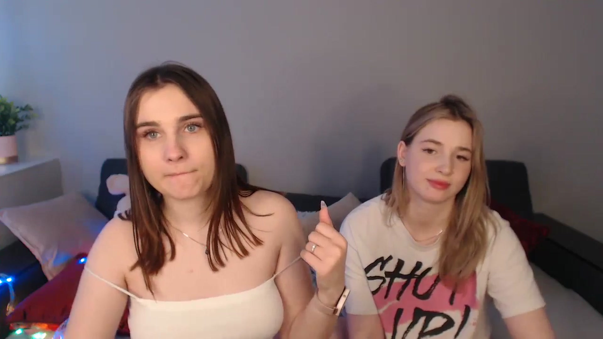 Gallery image thumbnail from LaneyGrey's myfreecams stream on, 03/05/2024, 14:07 image 12 of 20