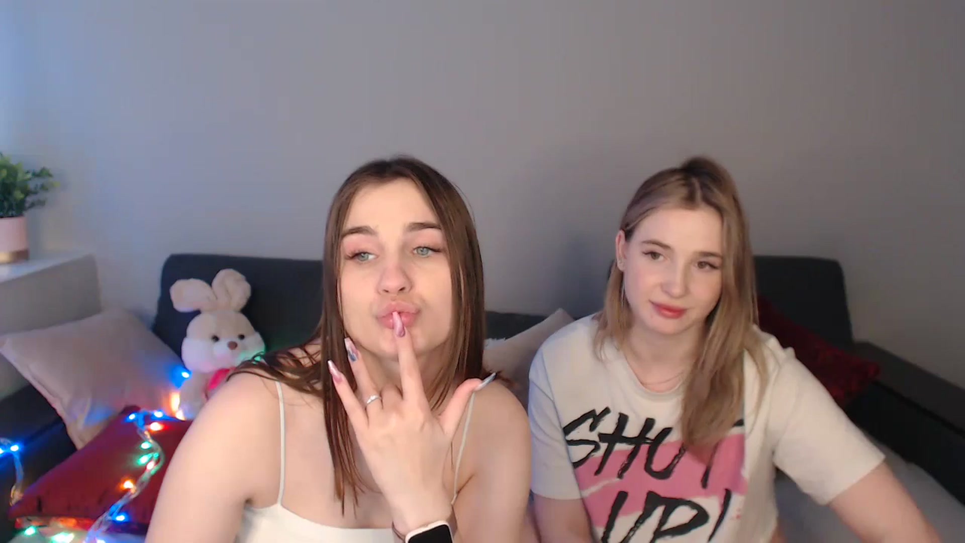 Gallery image thumbnail from LaneyGrey's myfreecams stream on, 03/05/2024, 14:07 image 14 of 20