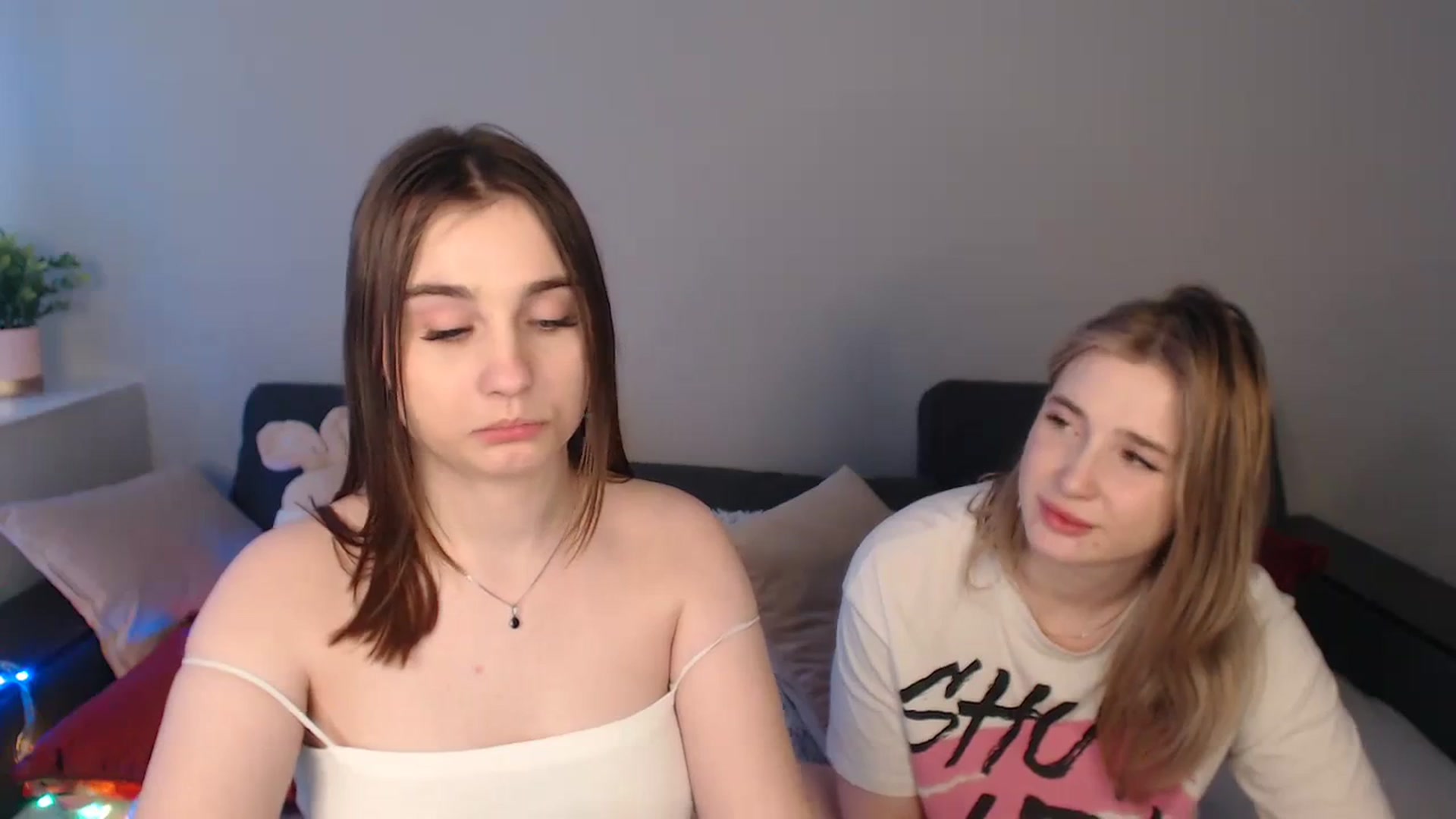 Gallery image thumbnail from LaneyGrey's myfreecams stream on, 03/05/2024, 14:07 image 11 of 20
