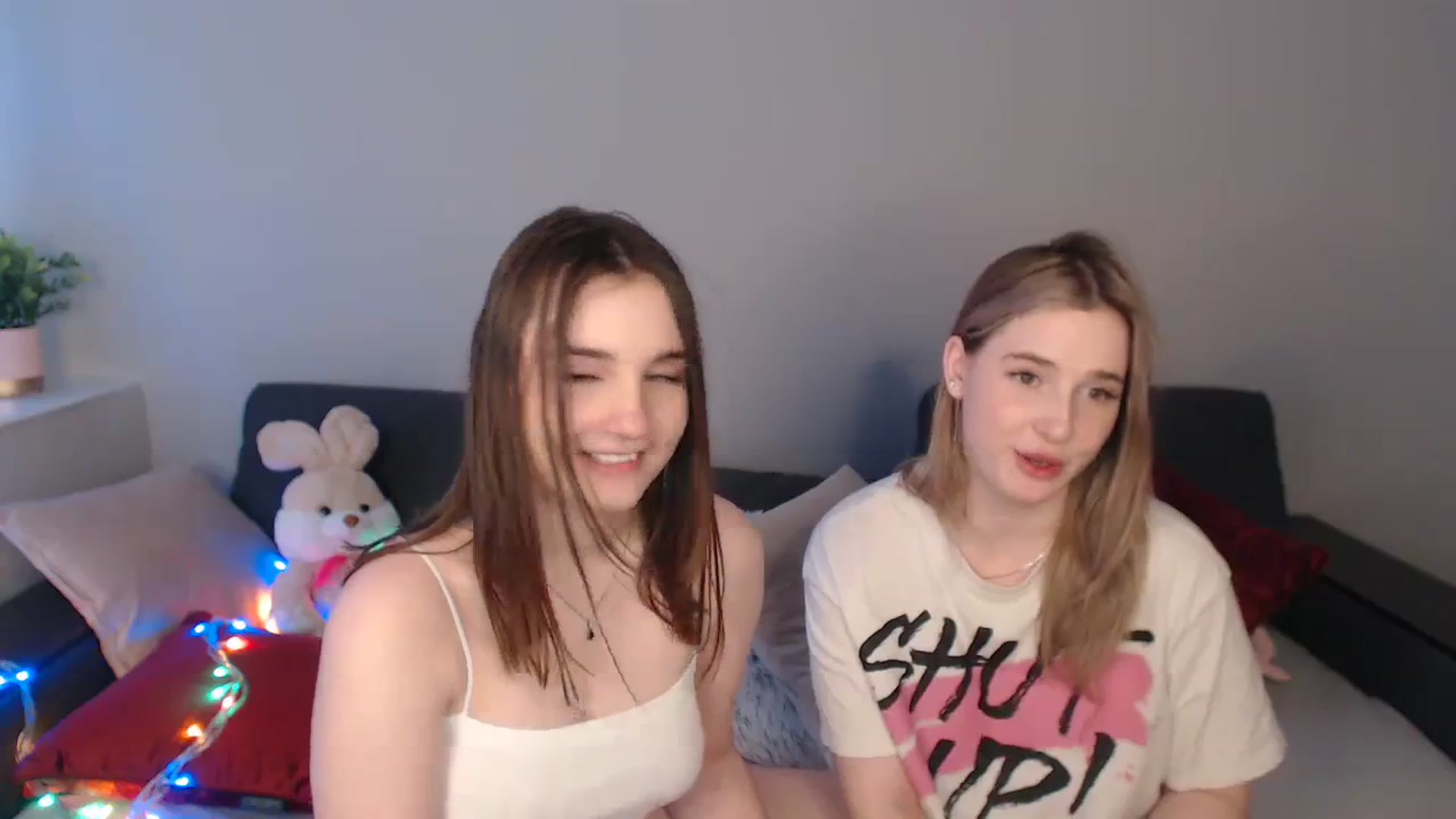 Gallery image thumbnail from LaneyGrey's myfreecams stream on, 03/05/2024, 14:07 image 18 of 20