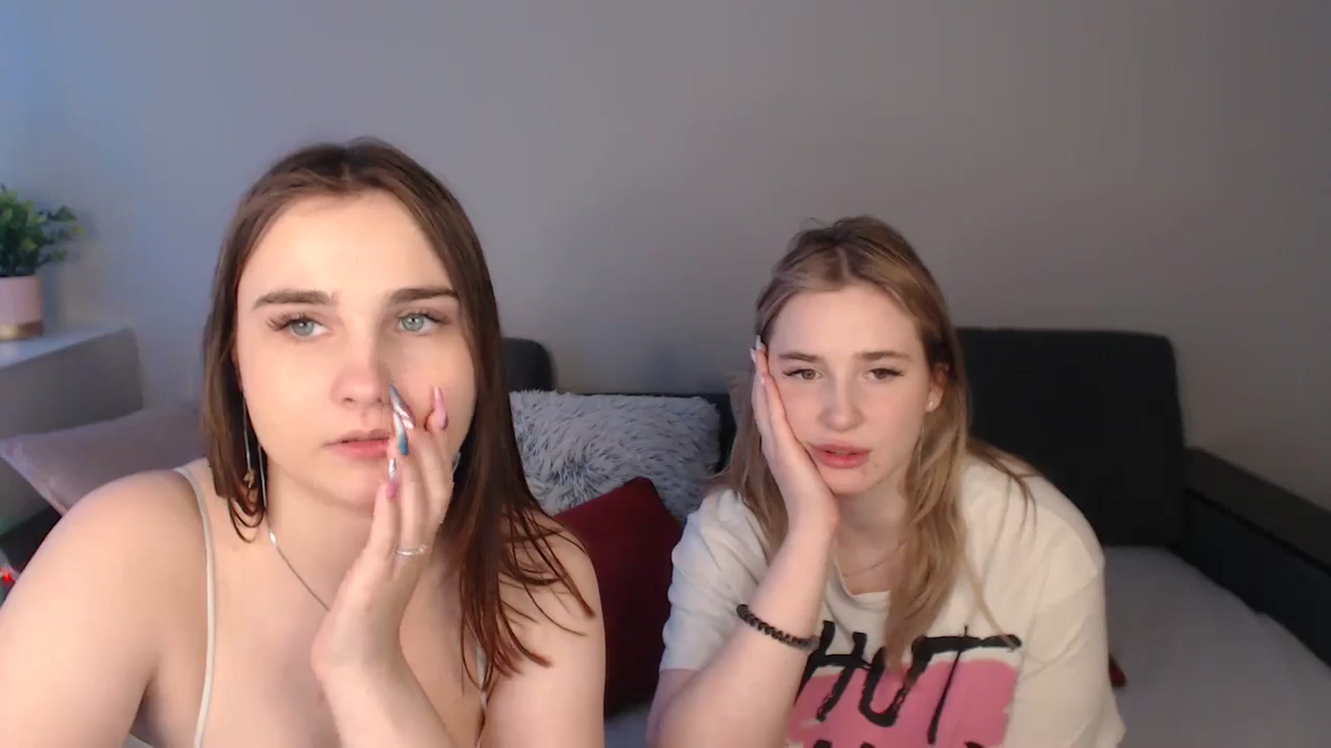 Gallery image thumbnail from LaneyGrey's myfreecams stream on, 03/05/2024, 14:53 image 15 of 20