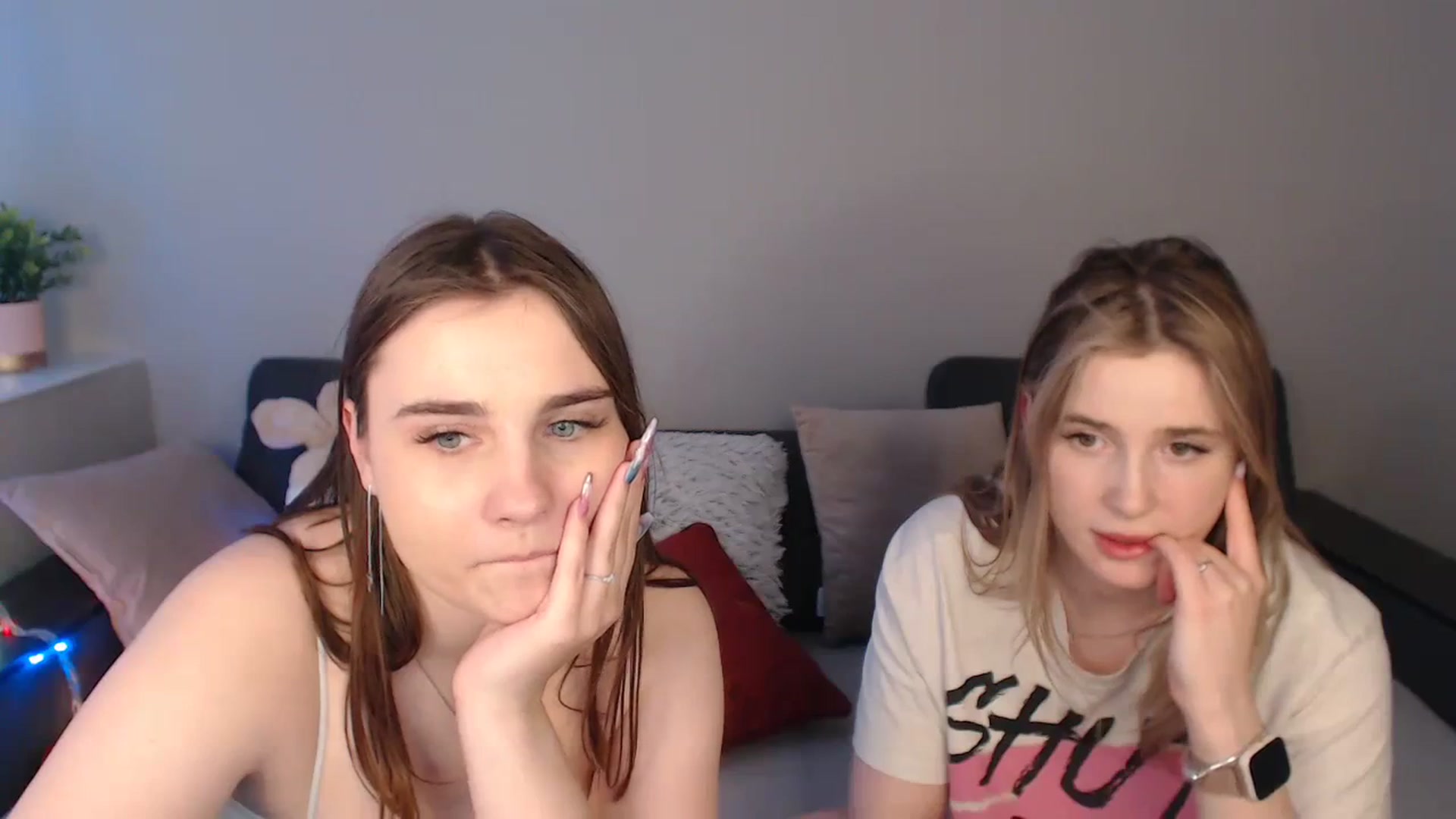 Gallery image thumbnail from LaneyGrey's myfreecams stream on, 03/05/2024, 14:53 image 6 of 20