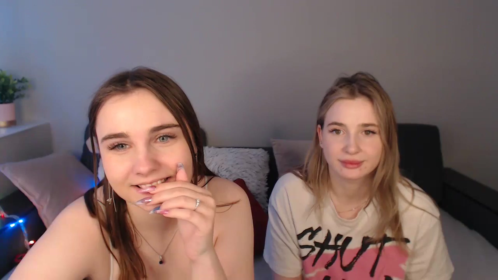 Gallery image thumbnail from LaneyGrey's myfreecams stream on, 03/05/2024, 14:53 image 11 of 20