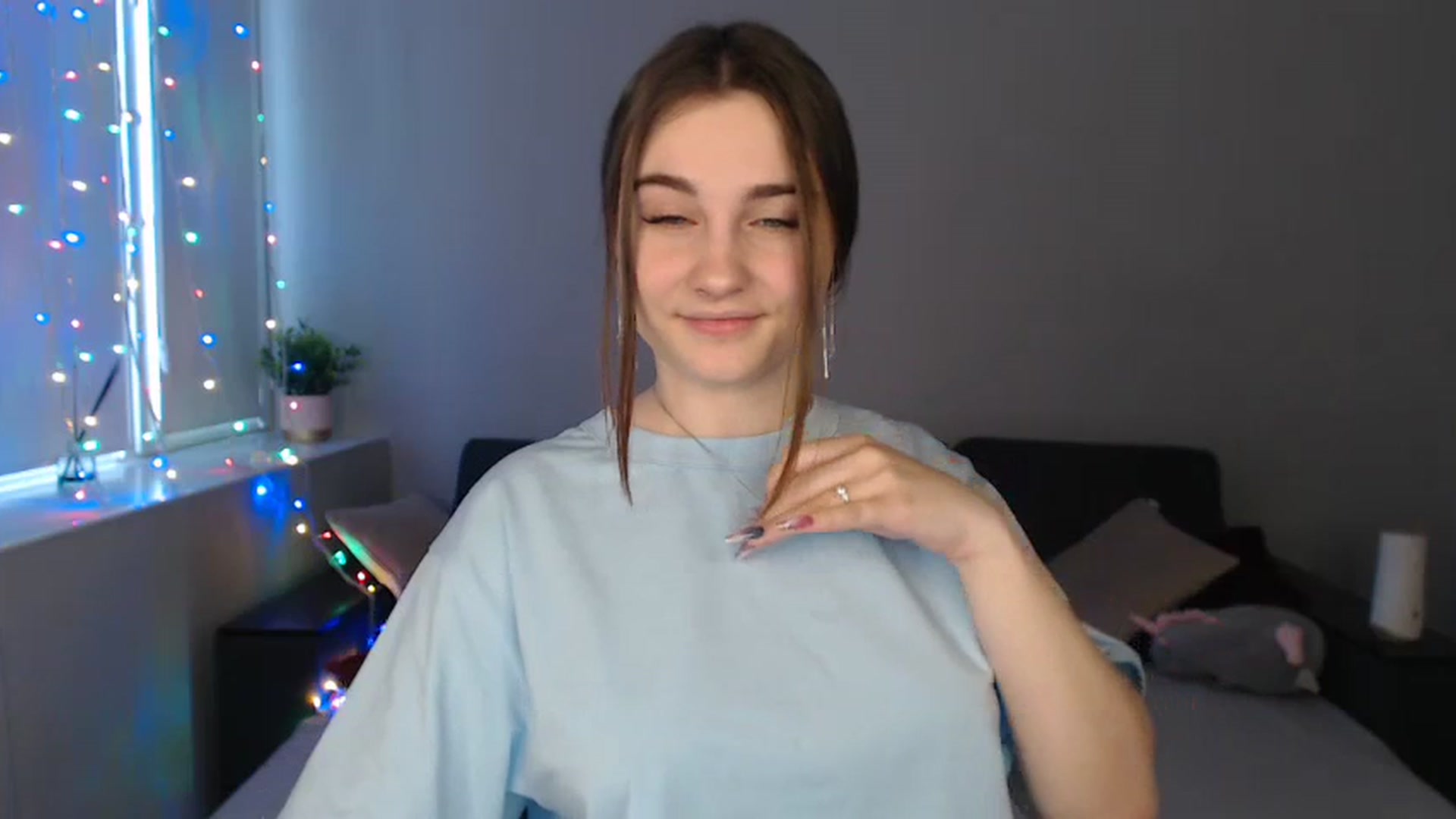 Gallery image thumbnail from LaneyGrey's myfreecams stream on, 03/11/2024, 10:30 image 12 of 20