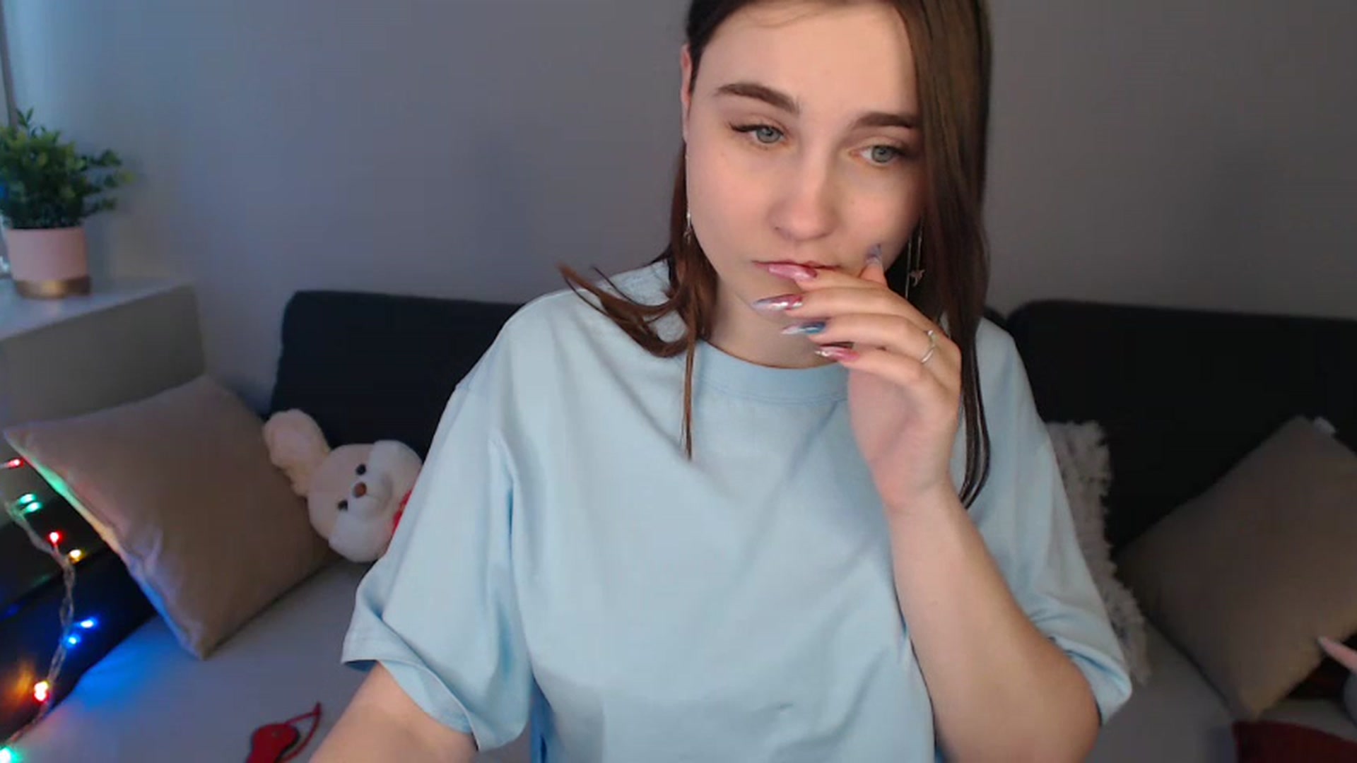 Gallery image thumbnail from LaneyGrey's myfreecams stream on, 03/11/2024, 11:39 image 19 of 20
