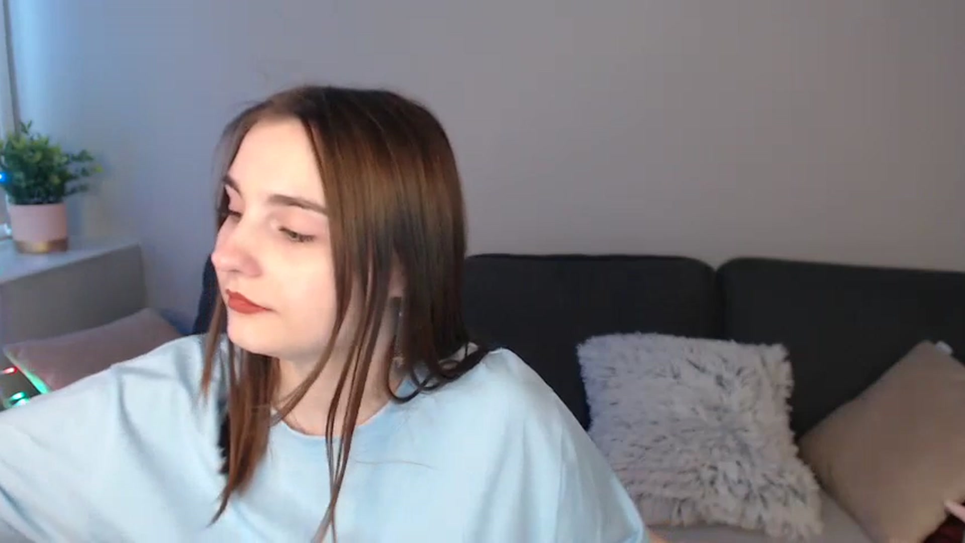 Gallery image thumbnail from LaneyGrey's myfreecams stream on, 03/11/2024, 11:39 image 15 of 20