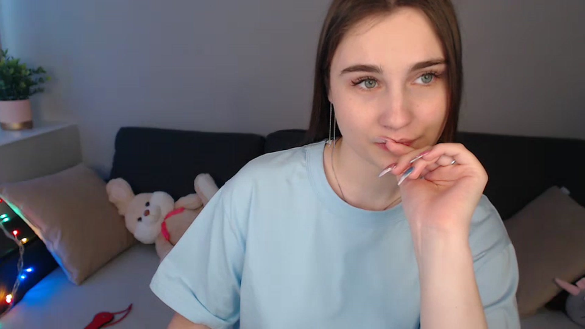 Gallery image thumbnail from LaneyGrey's myfreecams stream on, 03/11/2024, 13:41 image 6 of 20