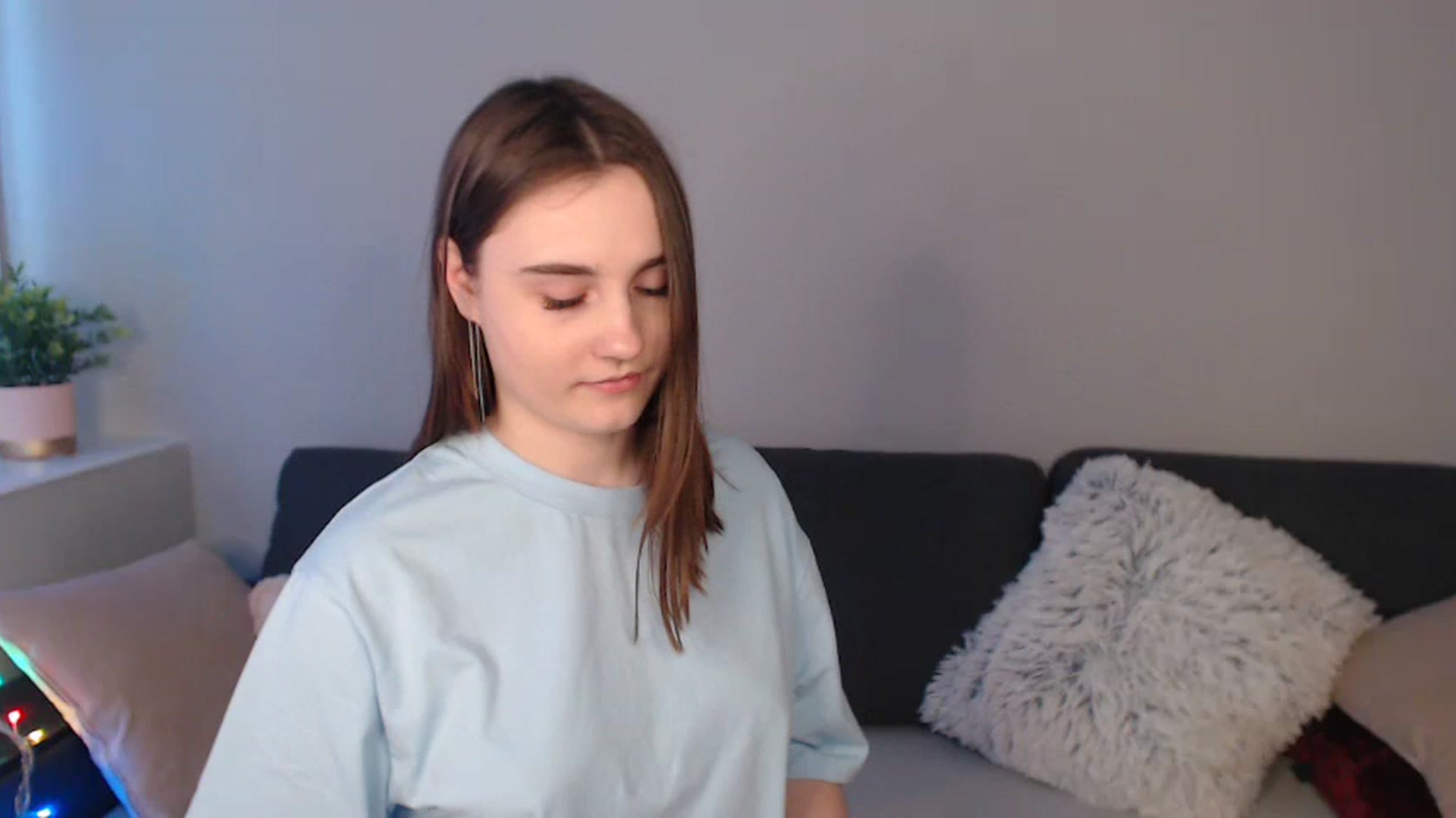 Gallery image thumbnail from LaneyGrey's myfreecams stream on, 03/11/2024, 13:41 image 8 of 20
