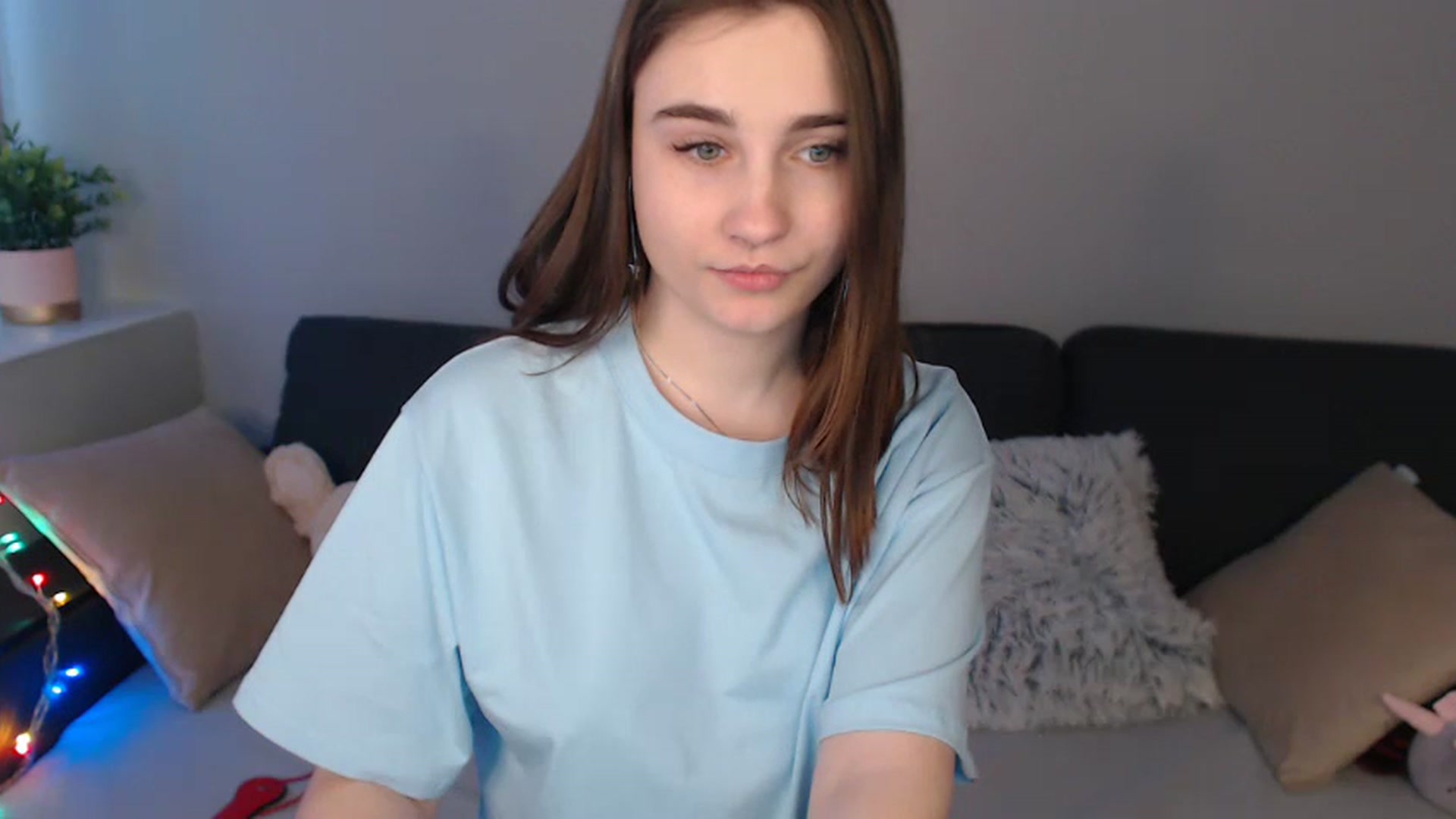 Gallery image thumbnail from LaneyGrey's myfreecams stream on, 03/11/2024, 13:41 image 4 of 20