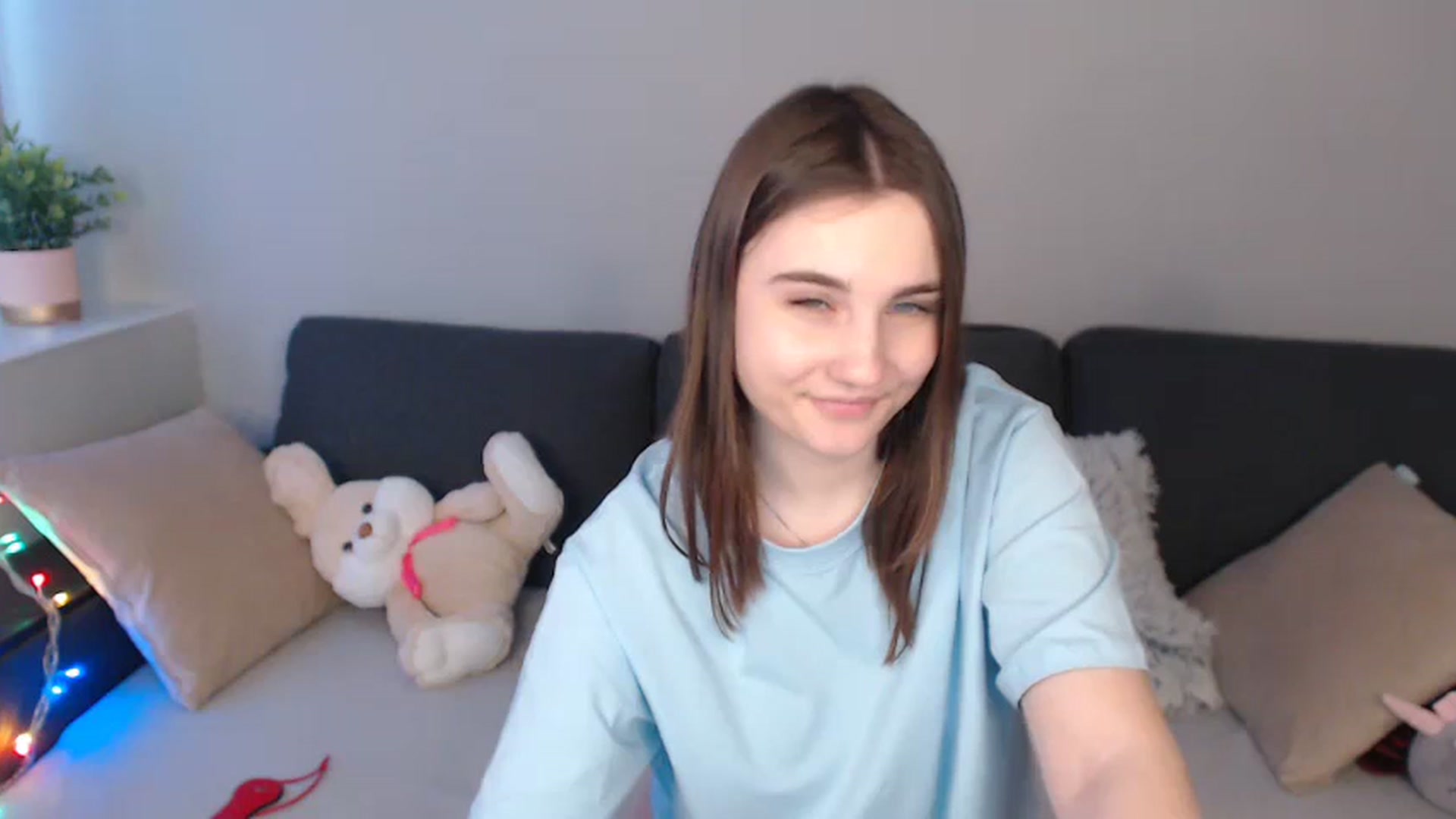 Gallery image thumbnail from LaneyGrey's myfreecams stream on, 03/11/2024, 13:41 image 5 of 20