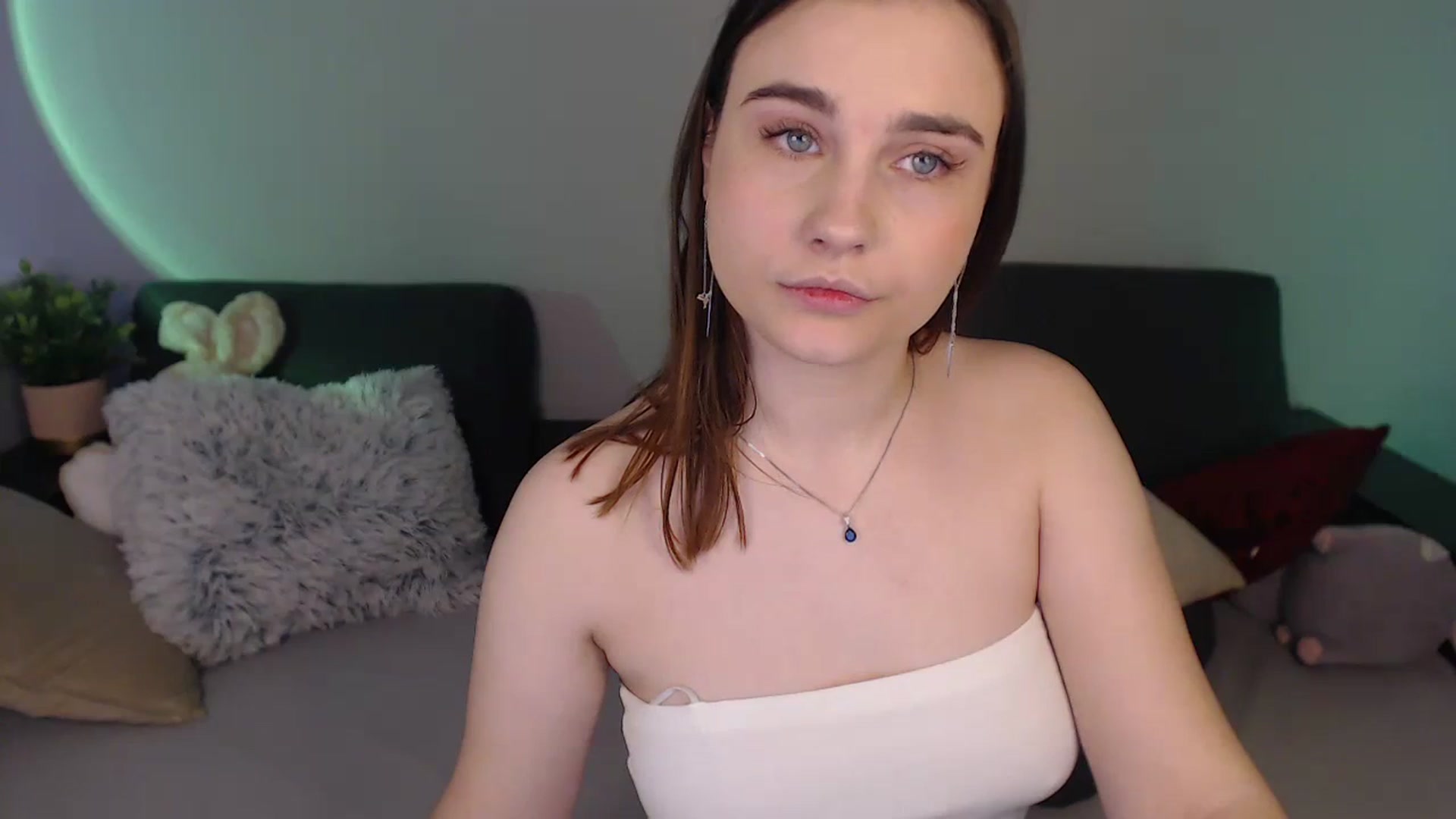 Gallery image thumbnail from LaneyGrey's myfreecams stream on, 03/20/2024, 11:23 image 13 of 20