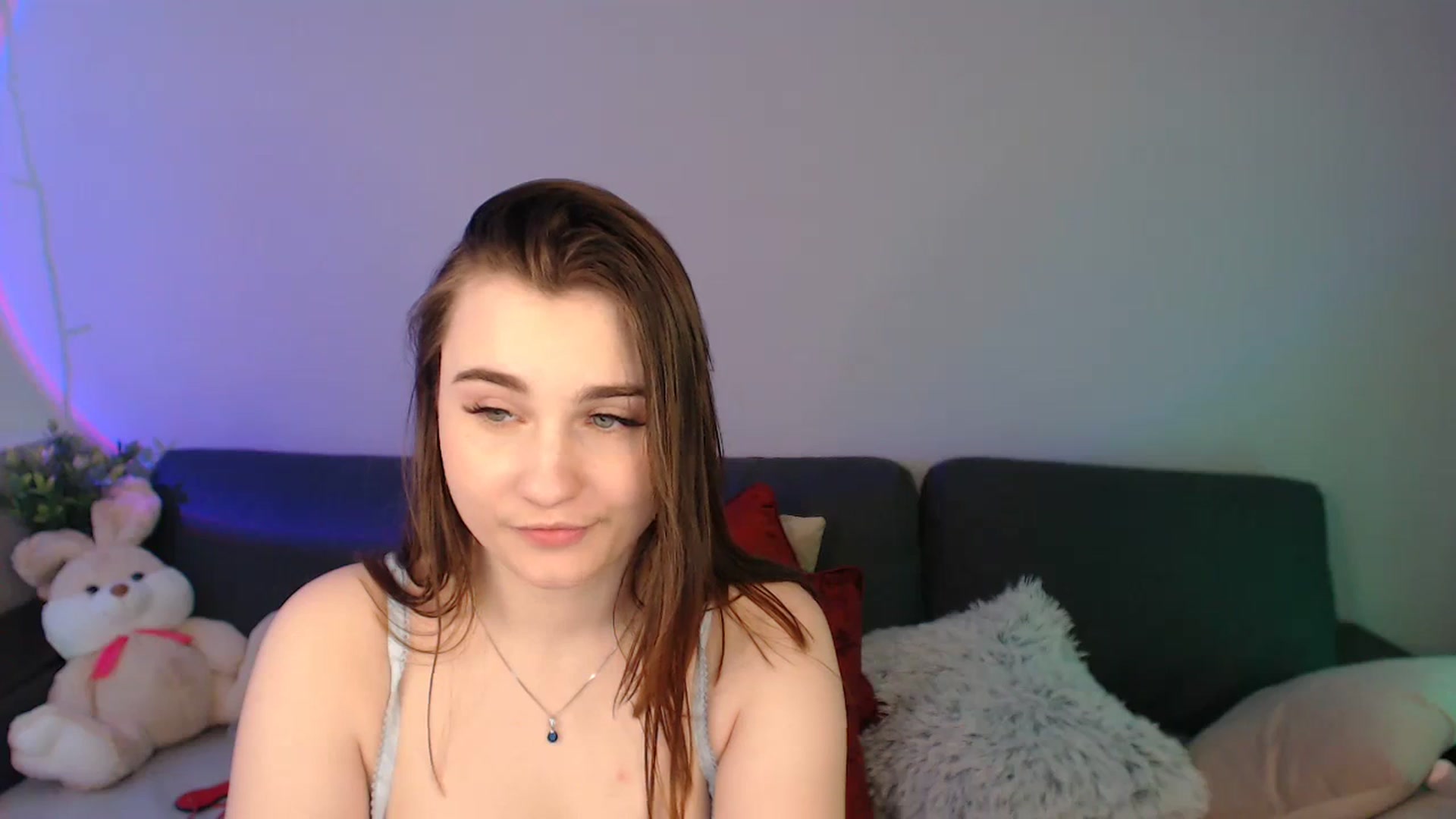Gallery image thumbnail from LaneyGrey's myfreecams stream on, 03/25/2024, 13:10 image 7 of 20