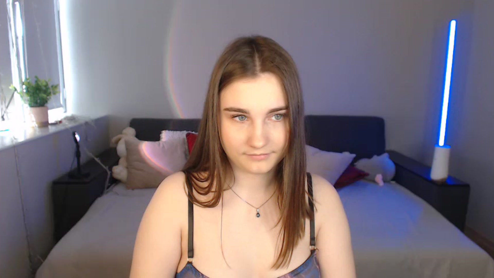 Gallery image thumbnail from LaneyGrey's myfreecams stream on, 04/09/2024, 10:18 image 1 of 20