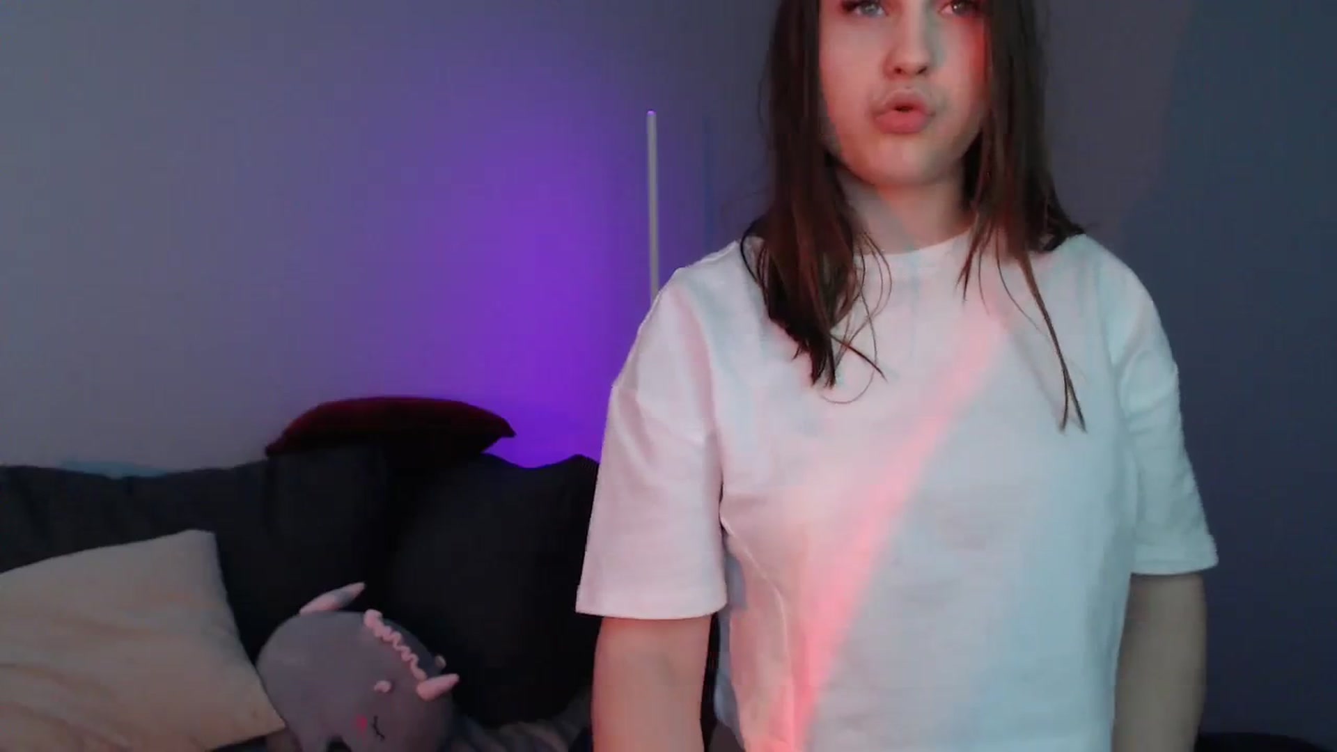 Gallery image thumbnail from LaneyGrey's myfreecams stream on, 04/14/2024, 13:28 image 16 of 20