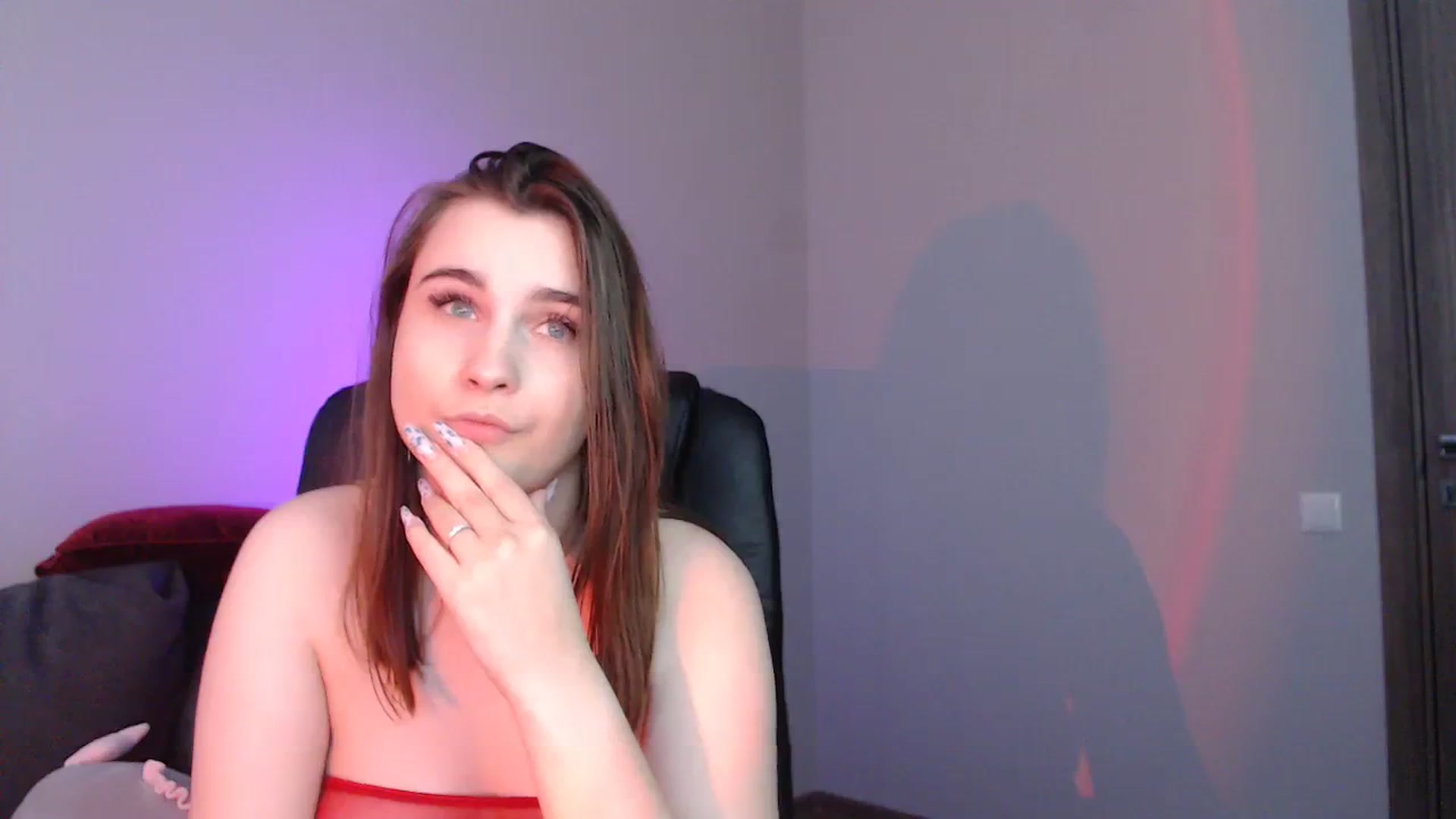 Gallery image thumbnail from LaneyGrey's myfreecams stream on, 04/14/2024, 13:28 image 2 of 20