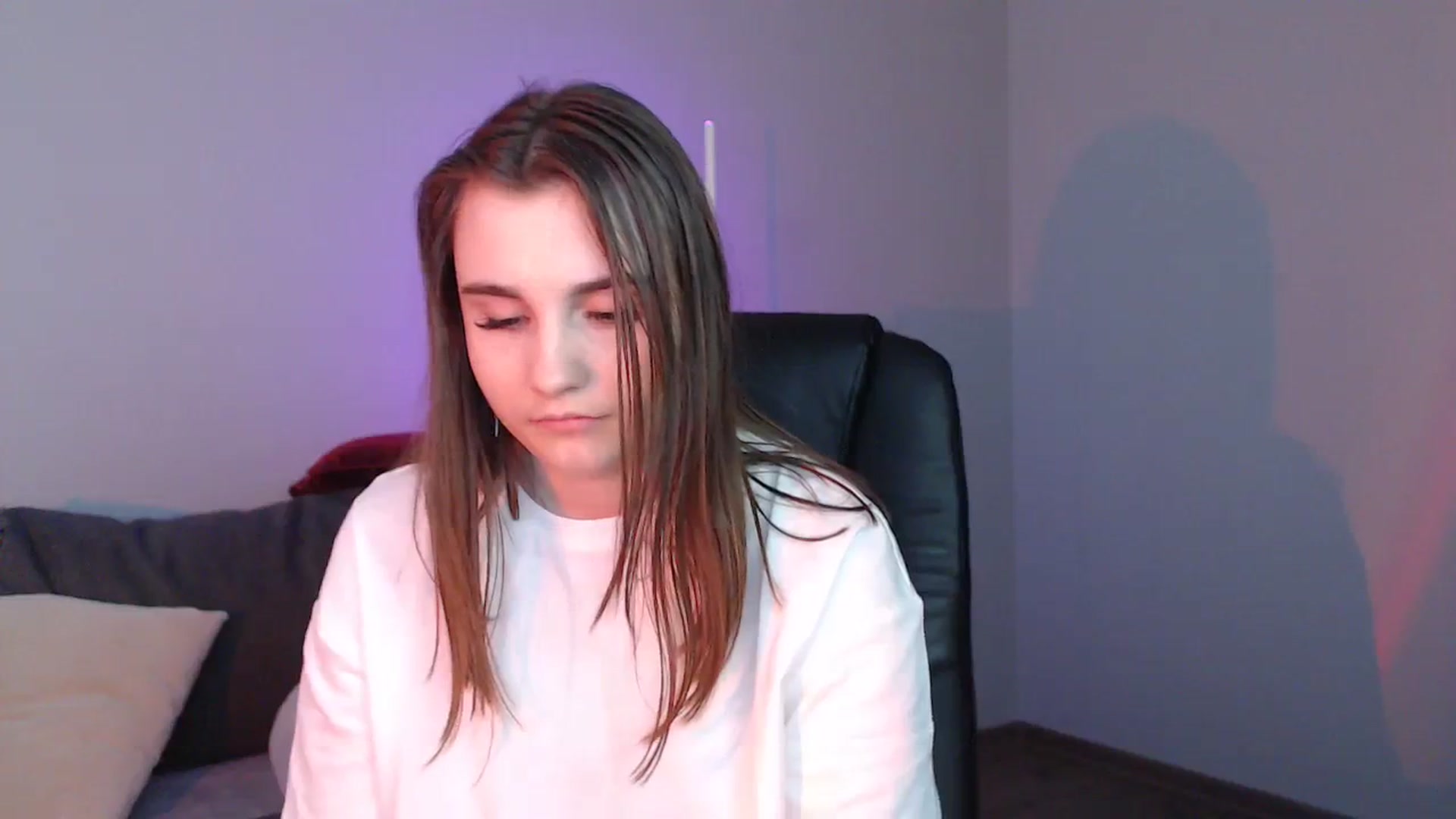 Gallery image thumbnail from LaneyGrey's myfreecams stream on, 04/14/2024, 13:28 image 10 of 20