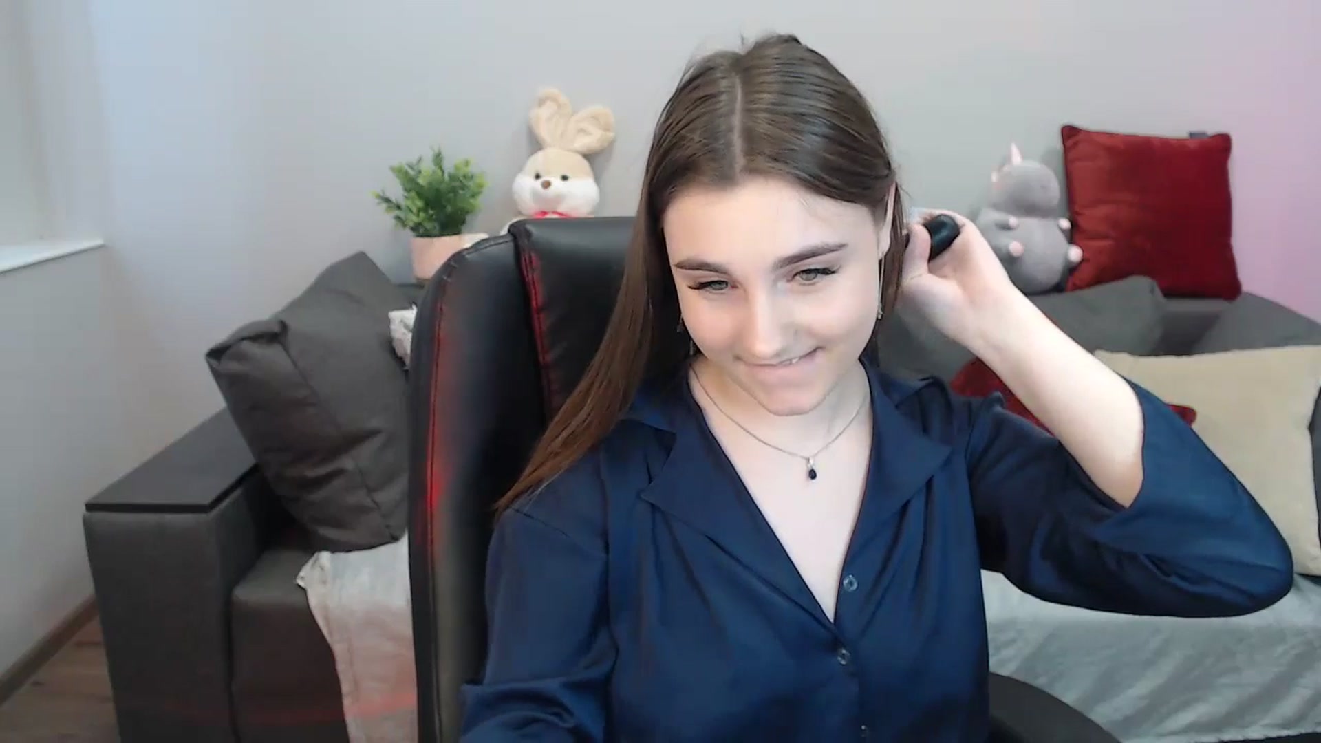 Gallery image thumbnail from LaneyGrey's myfreecams stream on, 04/16/2024, 09:39 image 3 of 20