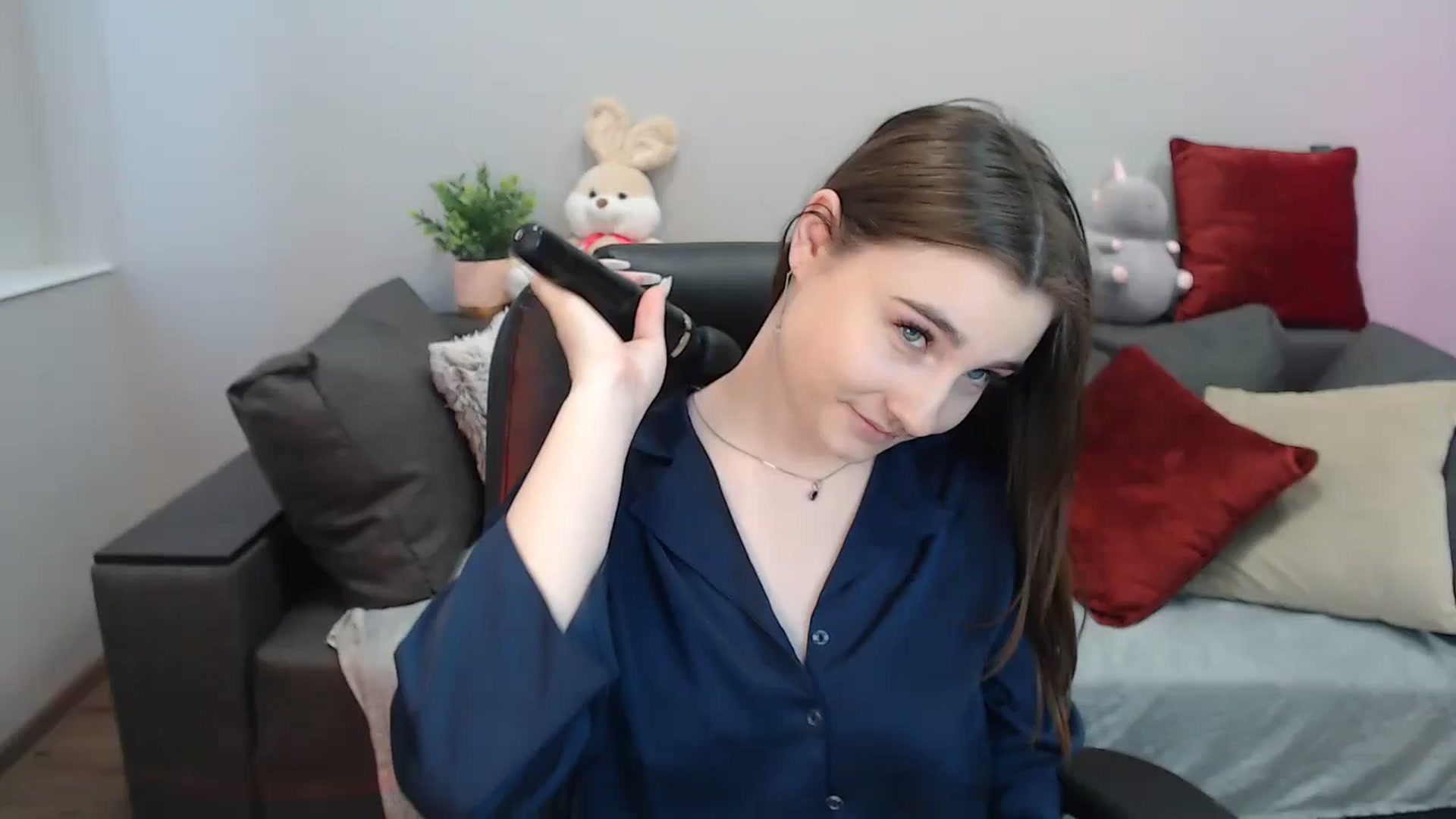 Gallery image thumbnail from LaneyGrey's myfreecams stream on, 04/16/2024, 09:39 image 2 of 20