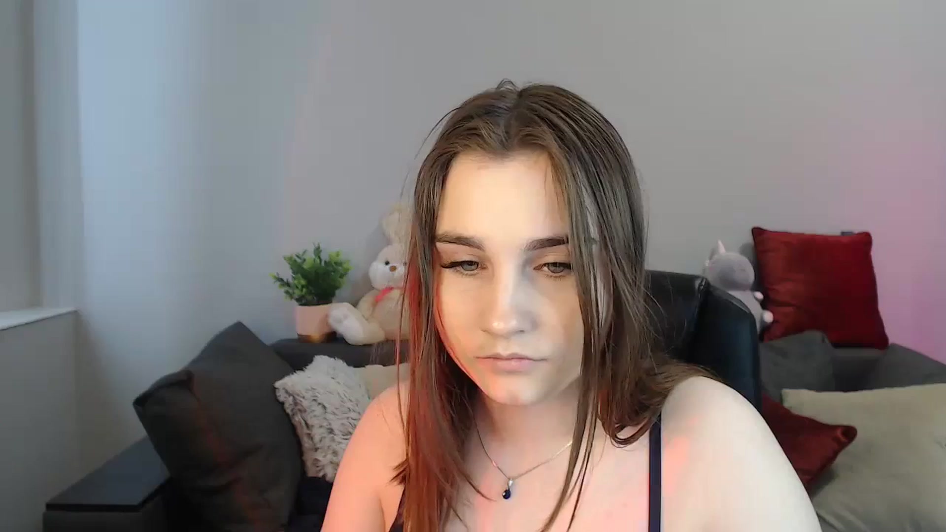 Gallery image thumbnail from LaneyGrey's myfreecams stream on, 04/16/2024, 11:28 image 3 of 20