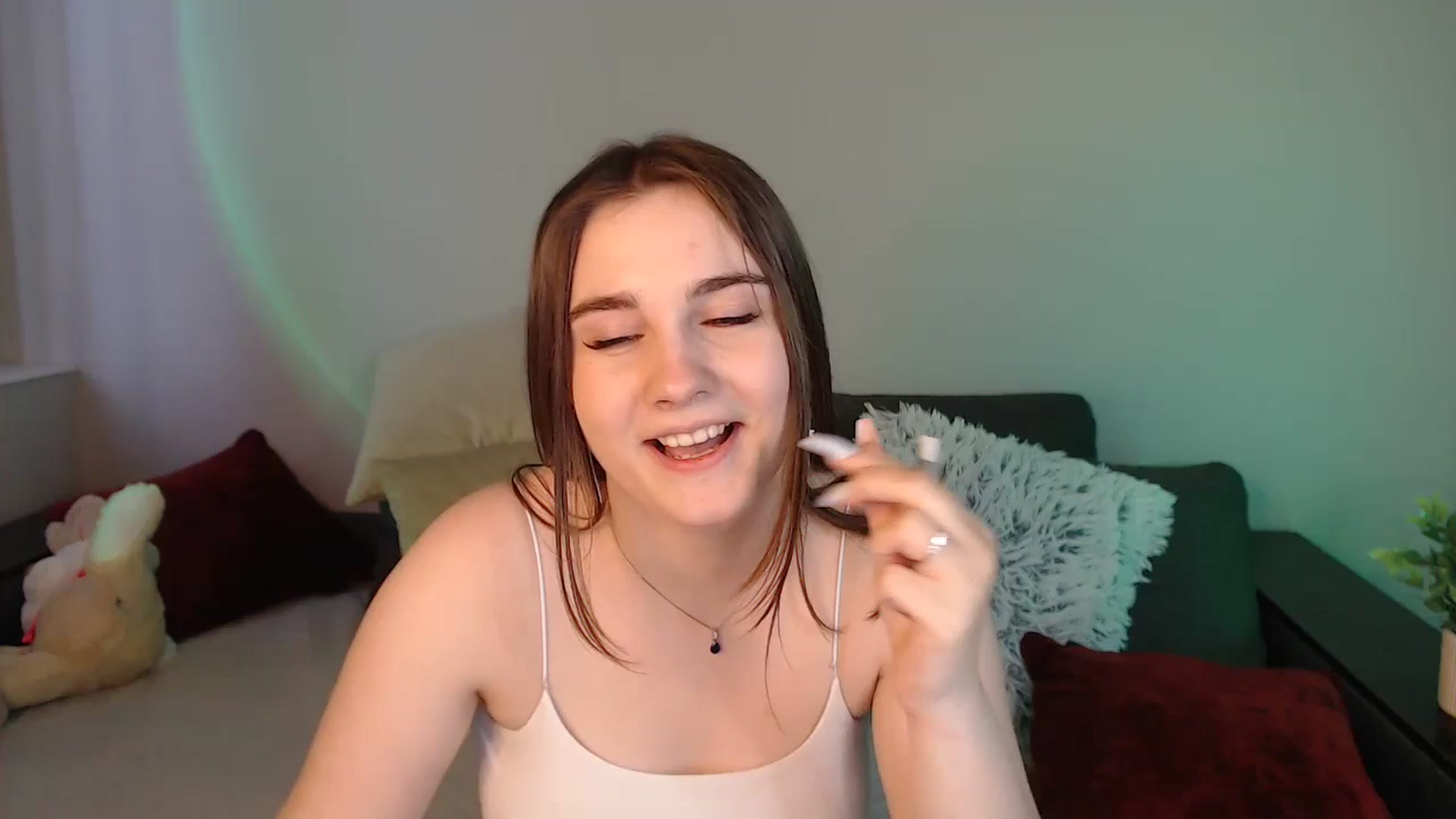 Gallery image thumbnail from LaneyGrey's myfreecams stream on, 04/27/2024, 12:10 image 9 of 20