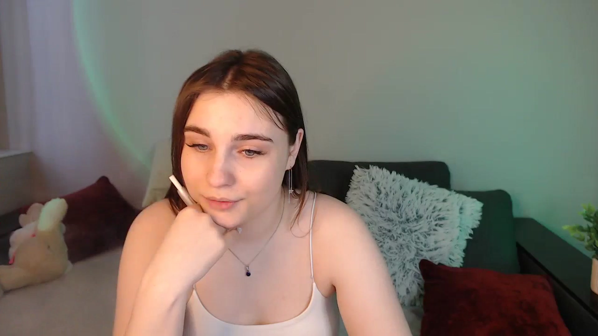 Gallery image thumbnail from LaneyGrey's myfreecams stream on, 04/27/2024, 12:10 image 10 of 20