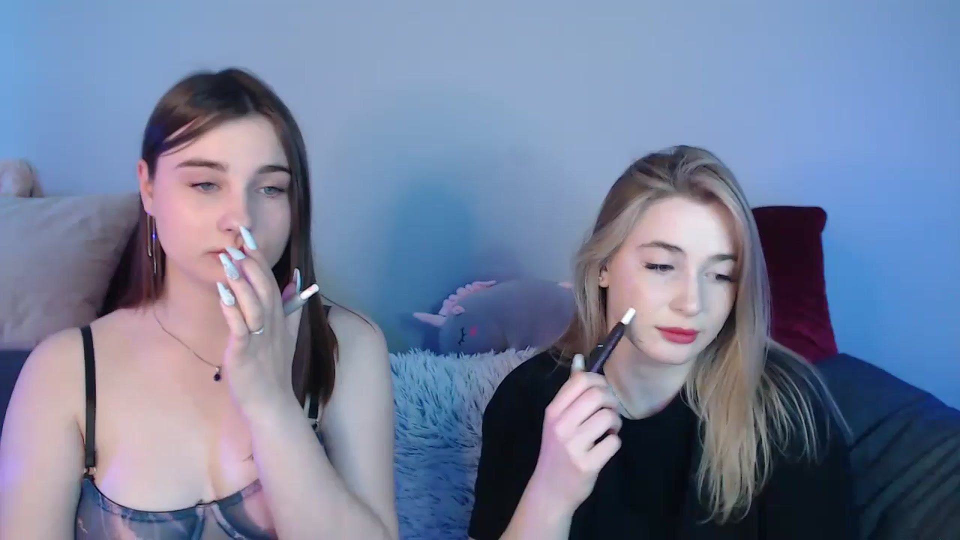 Gallery image thumbnail from LaneyGrey's myfreecams stream on, 05/03/2024, 13:51 image 12 of 20