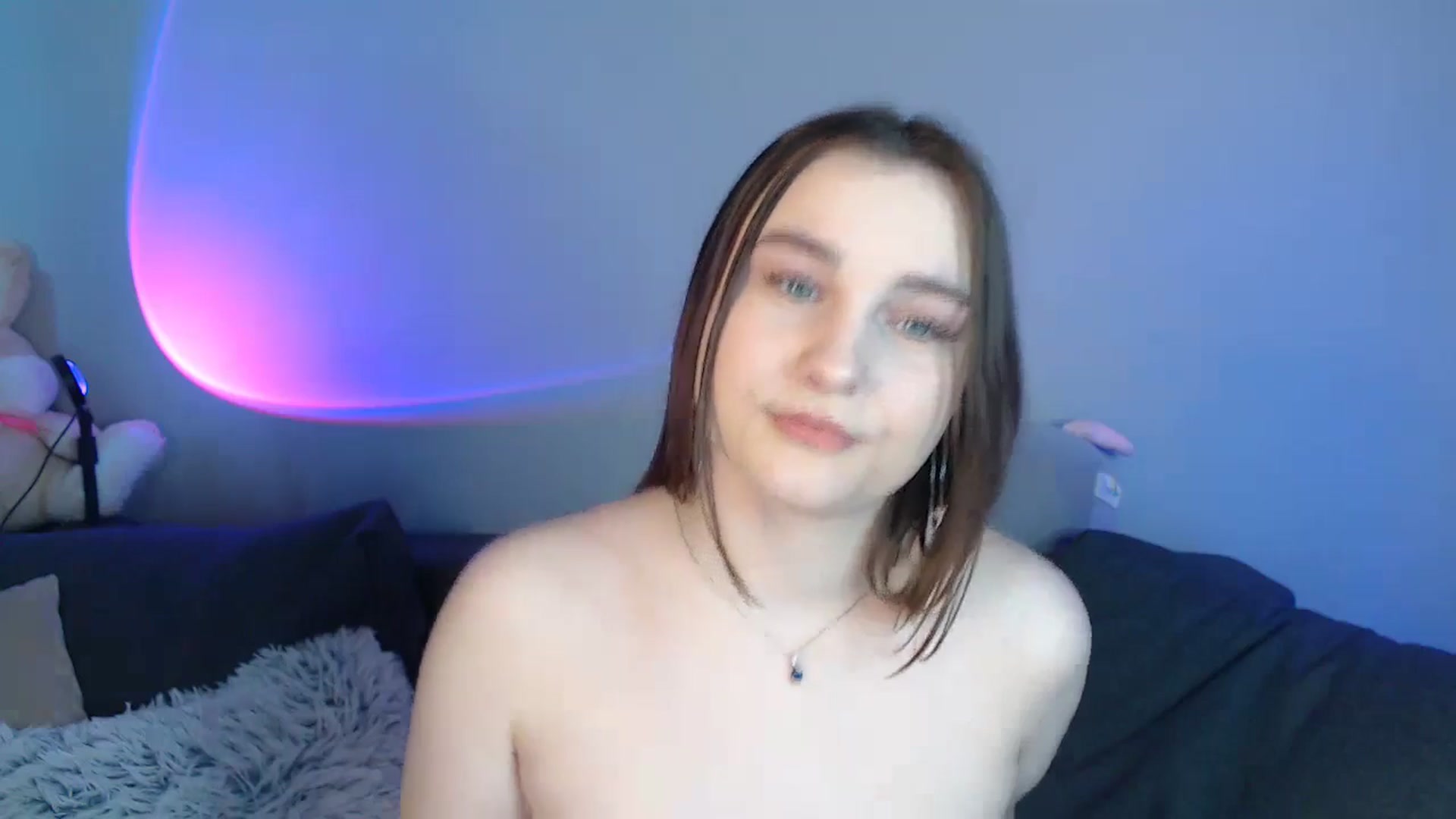 Gallery image thumbnail from LaneyGrey's myfreecams stream on, 05/07/2024, 10:09 image 9 of 20