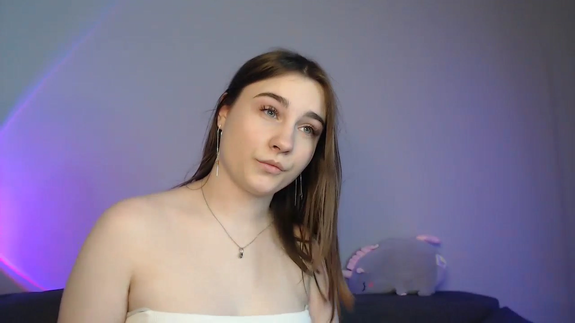 Gallery image thumbnail from LaneyGrey's myfreecams stream on, 05/10/2024, 10:29 image 8 of 20