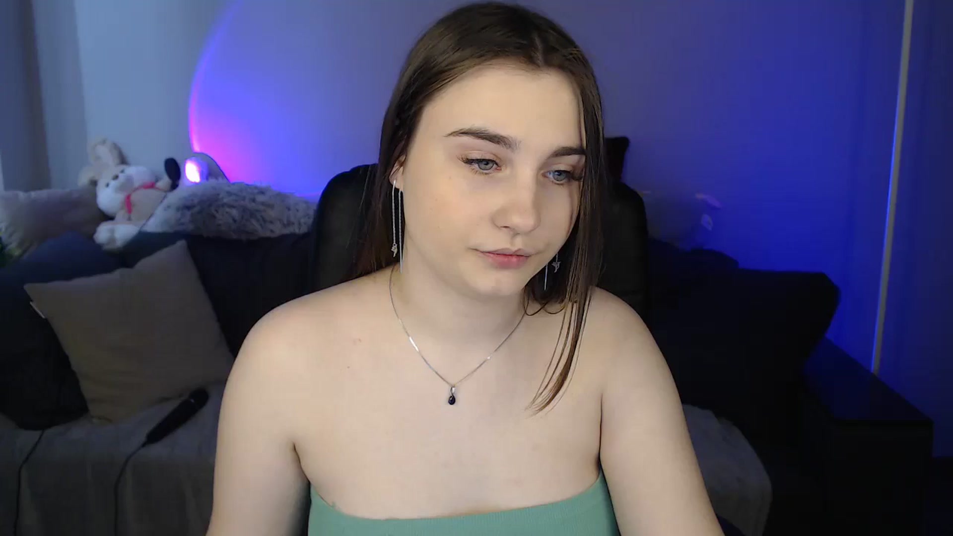 Gallery image thumbnail from LaneyGrey's myfreecams stream on, 05/13/2024, 10:37 image 1 of 20