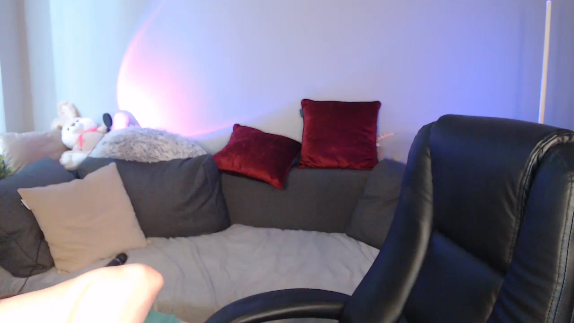 Gallery image thumbnail from LaneyGrey's myfreecams stream on, 05/13/2024, 10:57 image 2 of 20