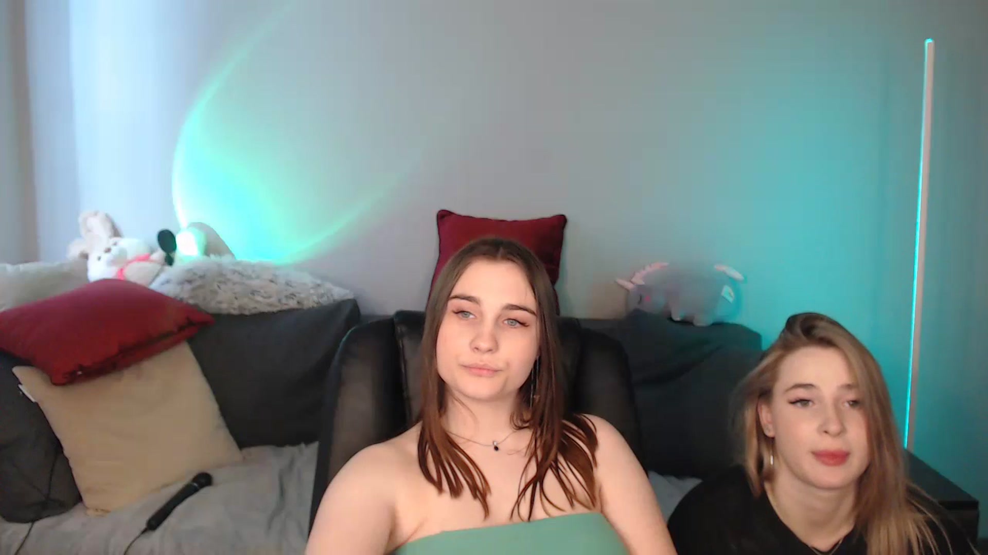 Gallery image thumbnail from LaneyGrey's myfreecams stream on, 05/13/2024, 12:50 image 19 of 20